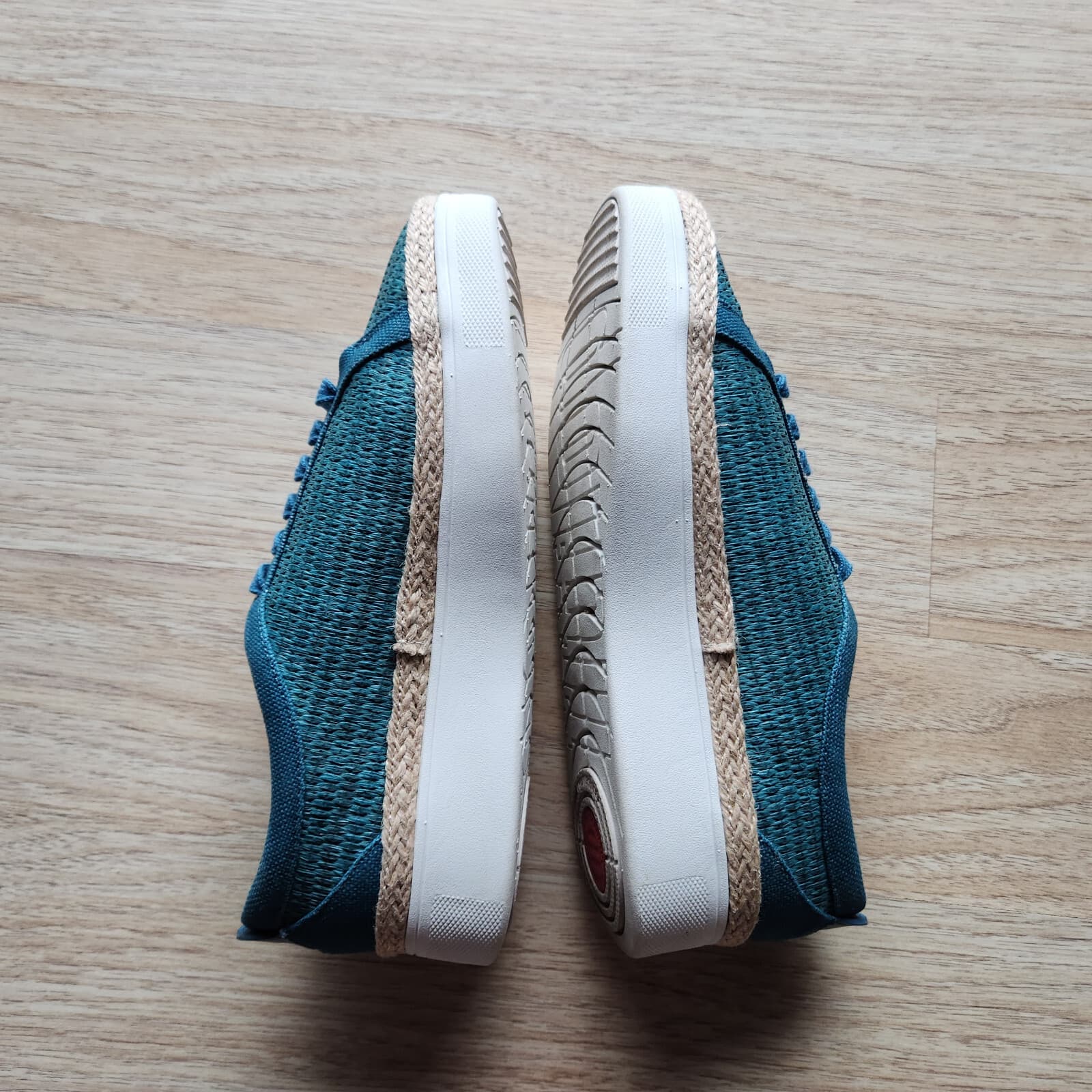 EUC FitFlop Rally Basket Weave Raffia Canvas Fashion Sneaker Lace Blue Women US8 - Thumbnail 7