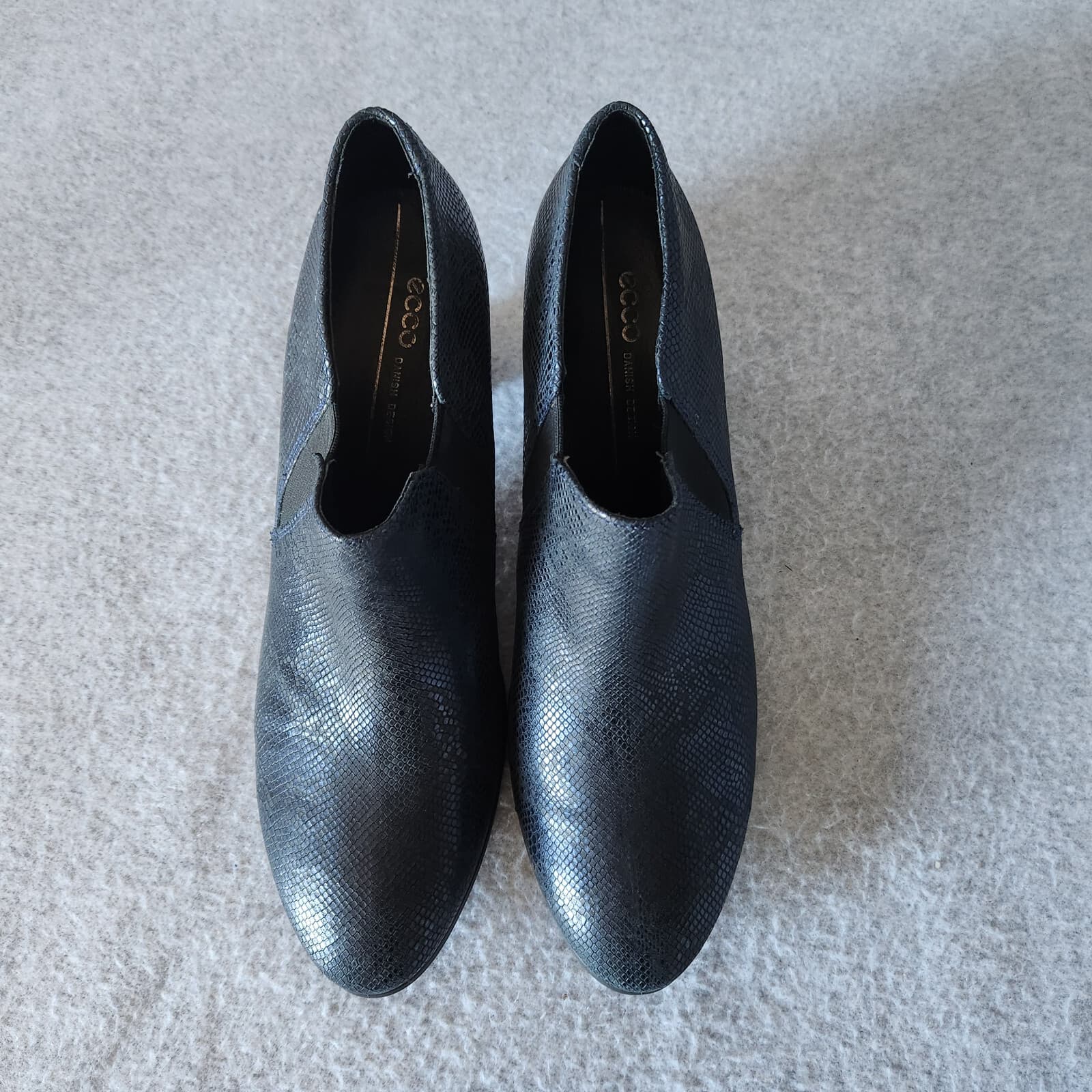 EUC ecco Leather Snakeskin Shootie Ankle Boots Platform Heel Slide On Blue EU42 - Thumbnail 4