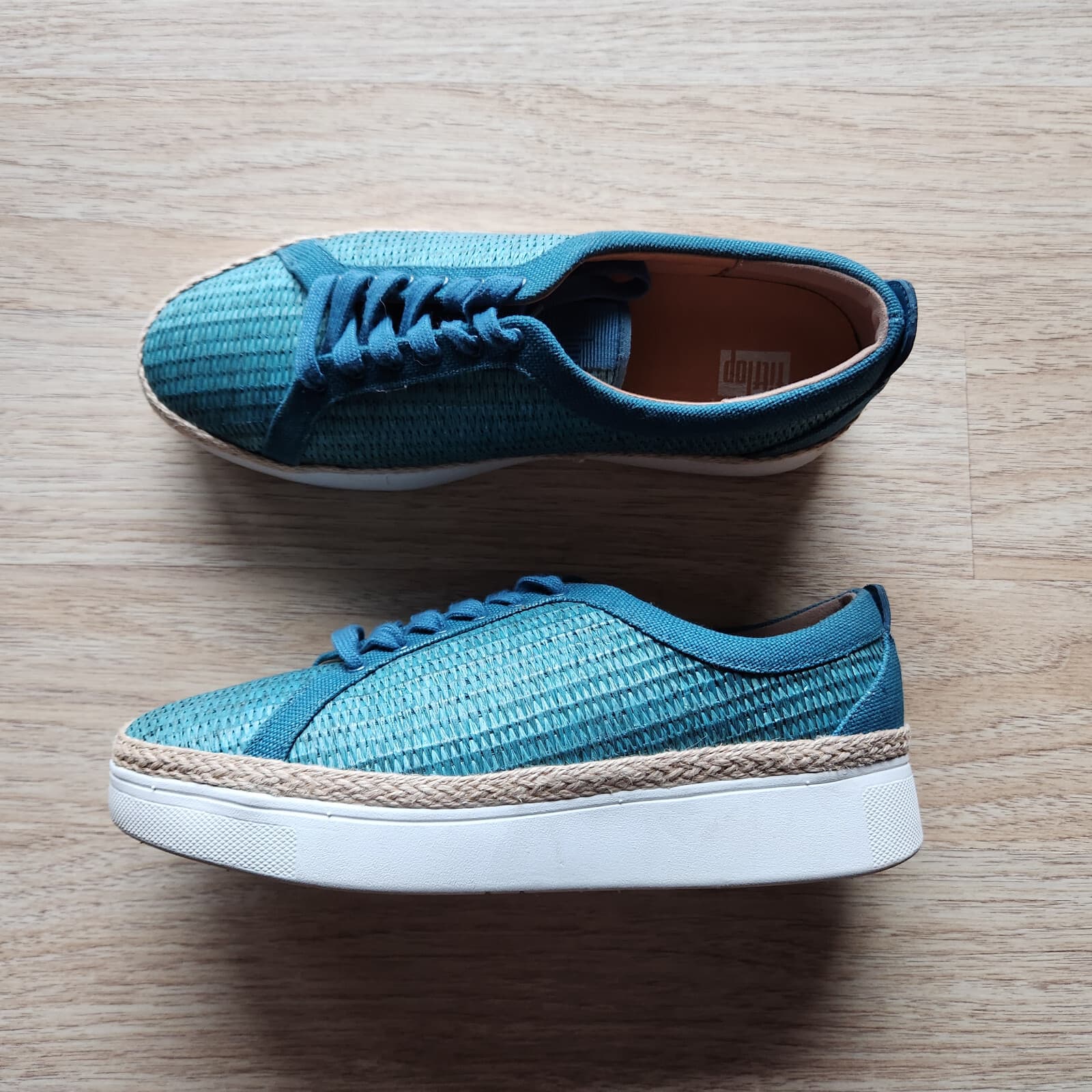 EUC FitFlop Rally Basket Weave Raffia Canvas Fashion Sneaker Lace Blue Women US8 - Thumbnail 3