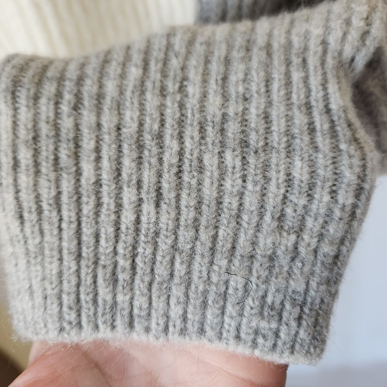 NWT Lulus Two-Tone Ribbed Knit Wool Blend Half-Zip Mock Sweater Grey Ivory Sz.M - Thumbnail 5