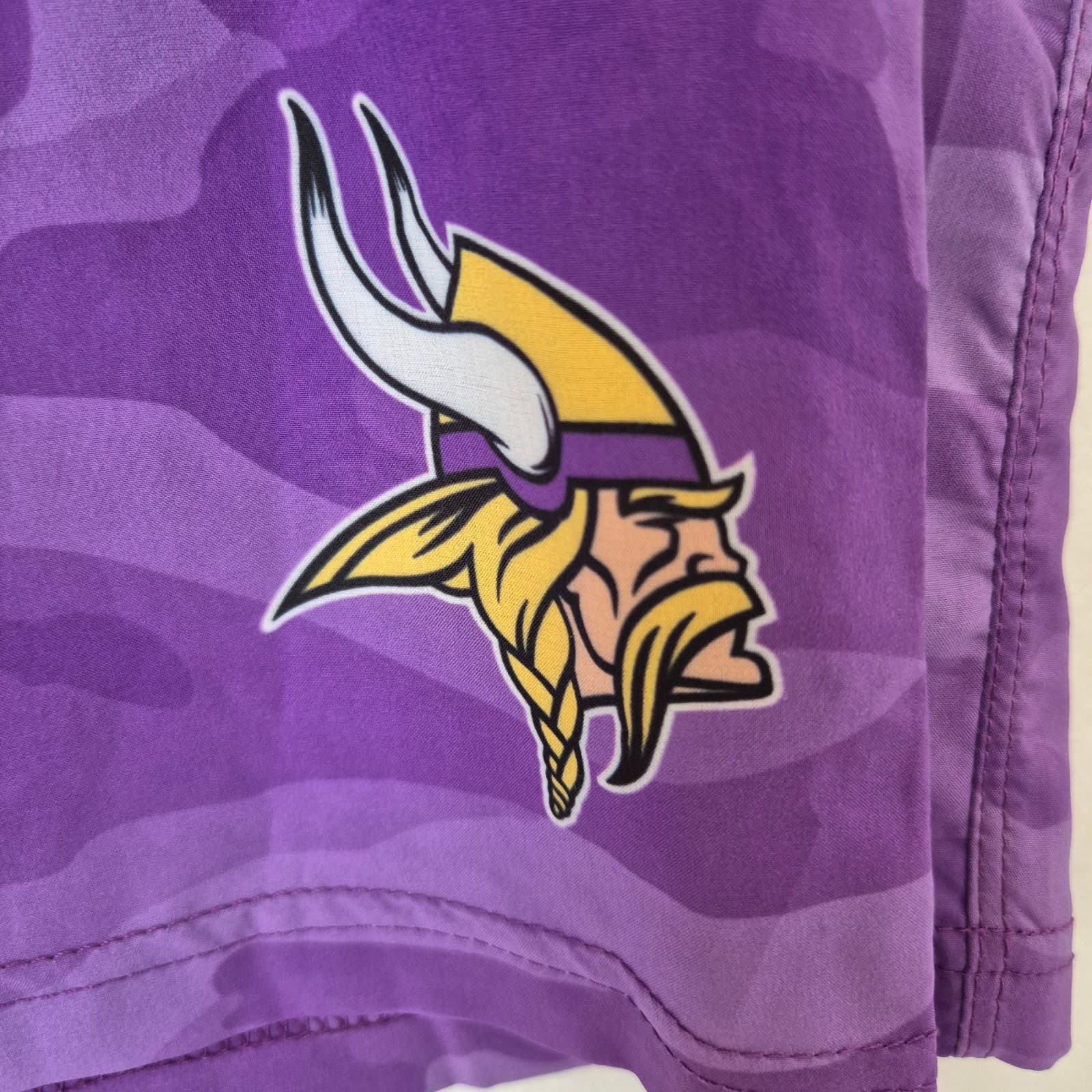 NWT FOCO NFL Minnesota Vikings Tonal Camo Shorts Pocket Drawstring Purple Mens L - Thumbnail 5