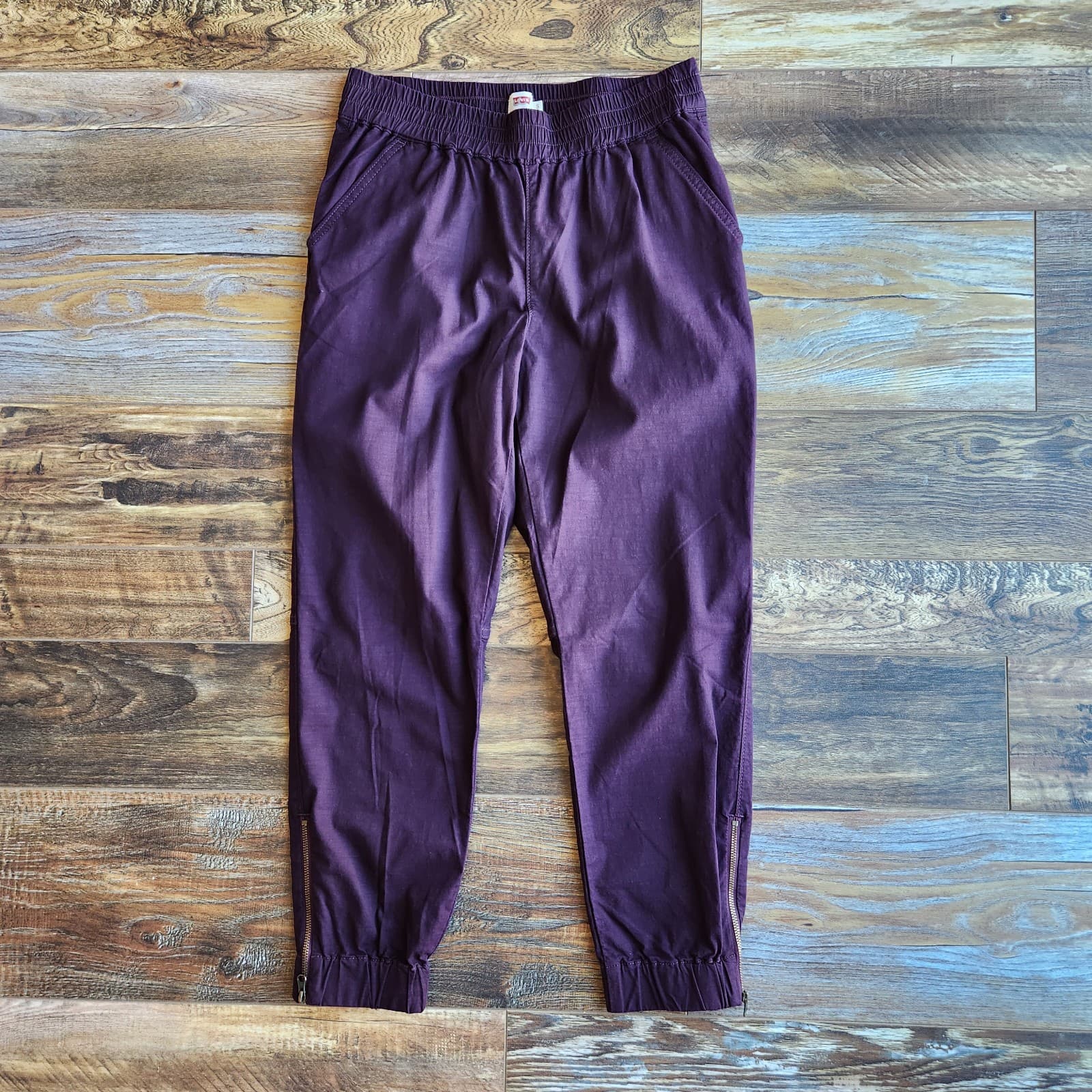 NEW Levi's Not For Resale Ankle-Zip Jogger High Elastic-Waist Pocket Purple Sz.S - Thumbnail 2