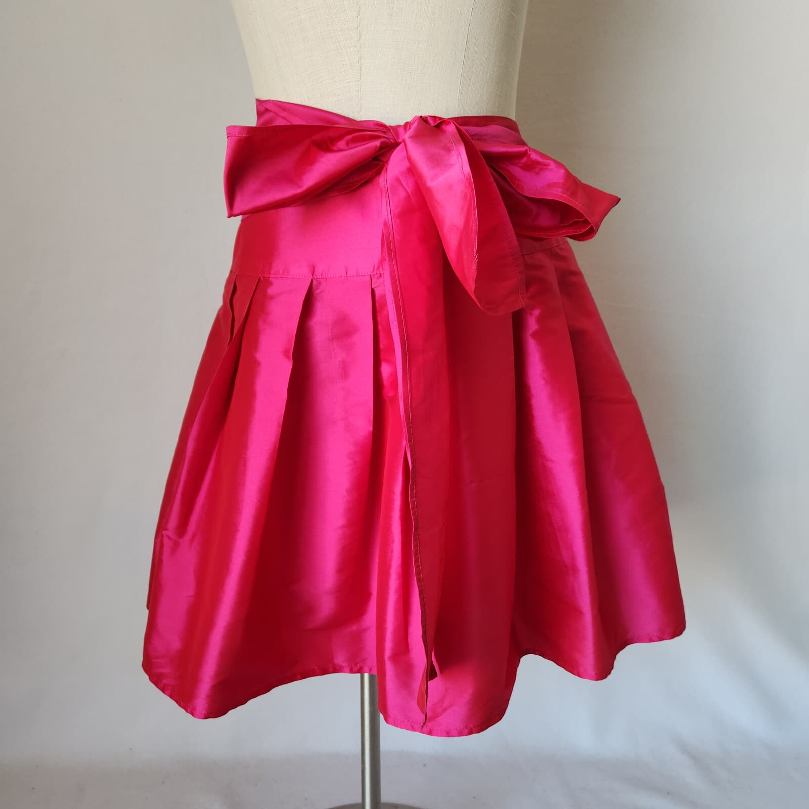 NWT Connie Roberson $368 Poly Silk Mini Pleat Wrap Bow Skirt Pink O/S Made in US - Thumbnail 2