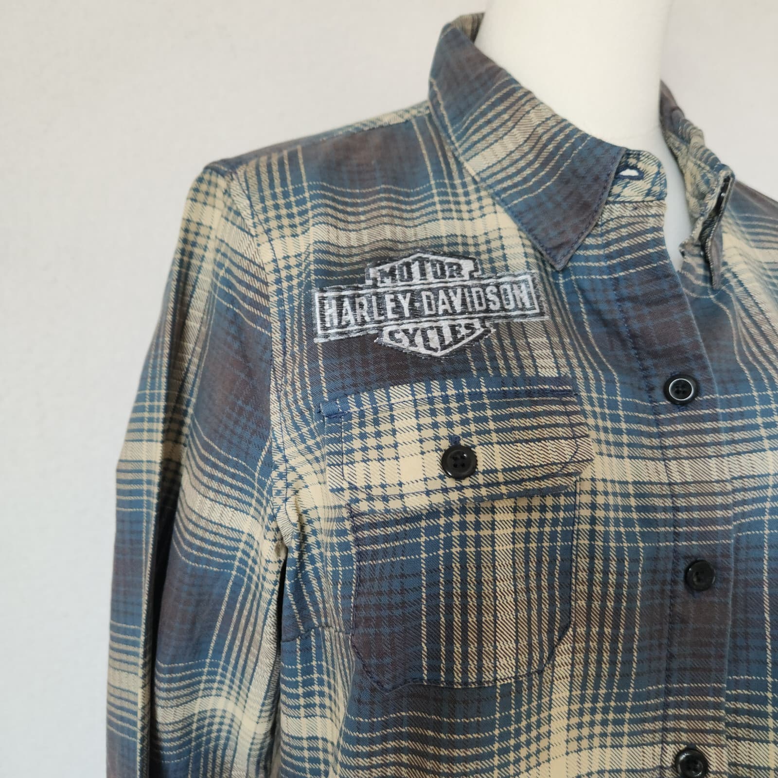 NWoT Harley-Davidson Logo Graphic Long Sleeve Button-Up Shirt Blue Plaid Women L - Thumbnail 5