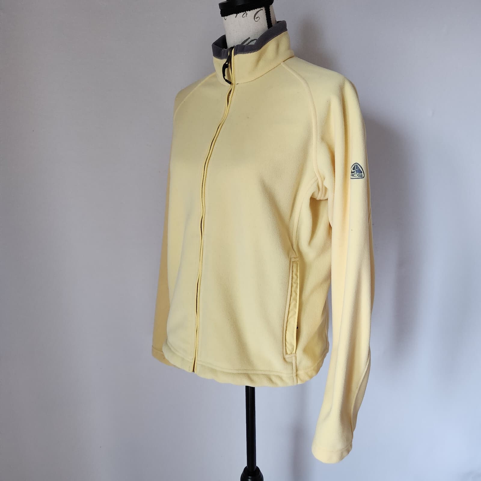 Nike ACG Thermal Layer Fleece Jacket Full-Zip Pocket Mockneck Yellow Women Sz.L - Thumbnail 2