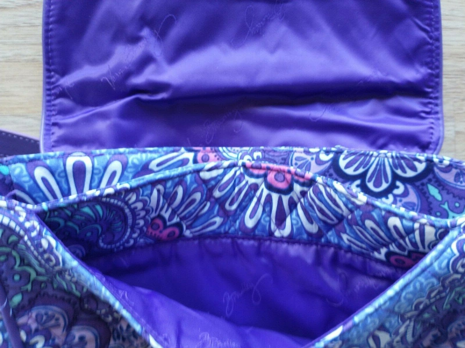Vera Bradley Slim Saddle Crossbody Purse Bag Purple Lilac Tapestry Floral EUC - Thumbnail 10