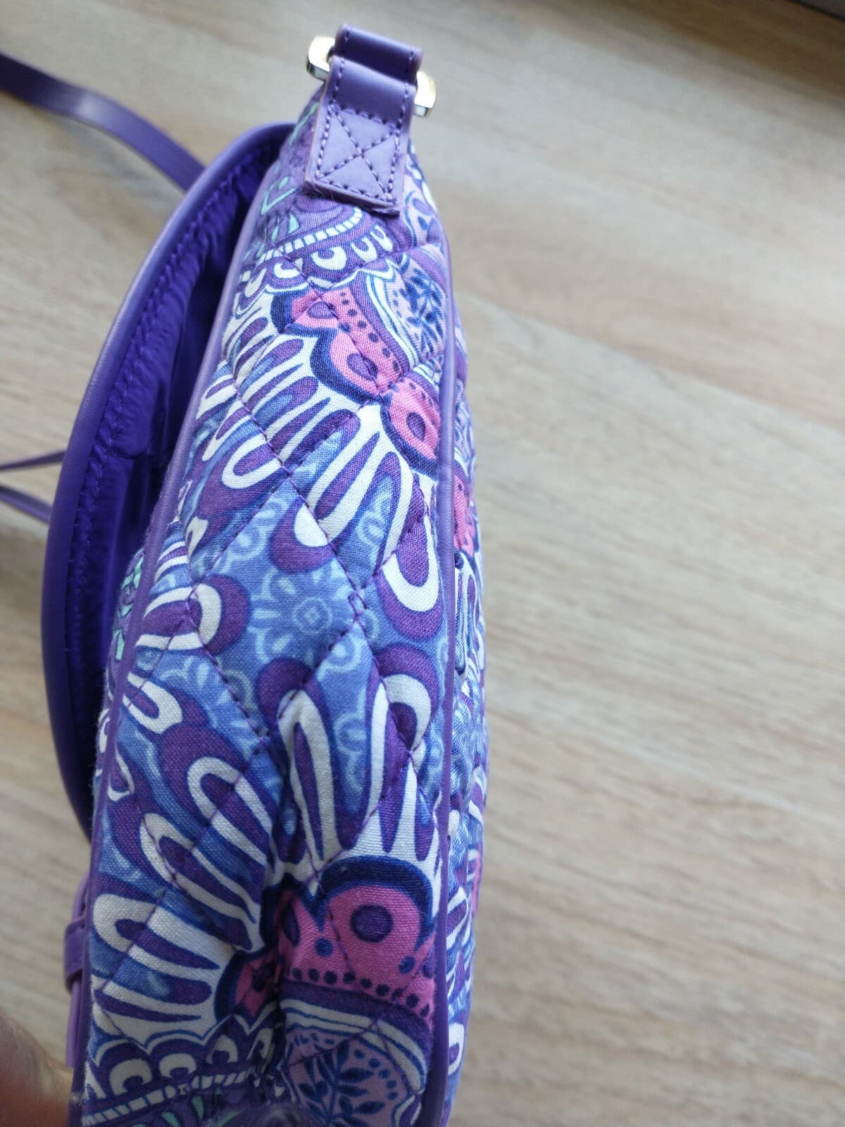 Vera Bradley Slim Saddle Crossbody Purse Bag Purple Lilac Tapestry Floral EUC - Thumbnail 4