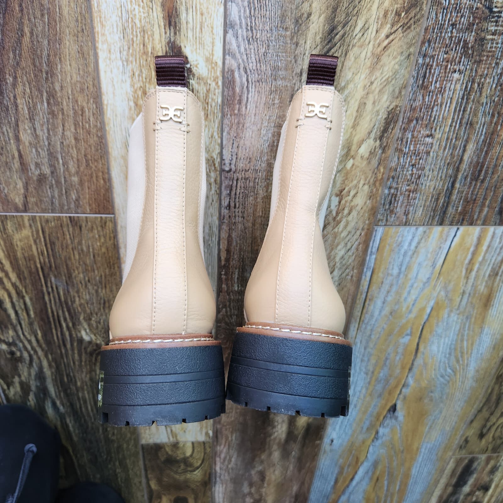 NIB Sam Edelman Laguna Sesame Leather Chelsea Boots Waterproof Lug Sole US 5.5M - Thumbnail 10