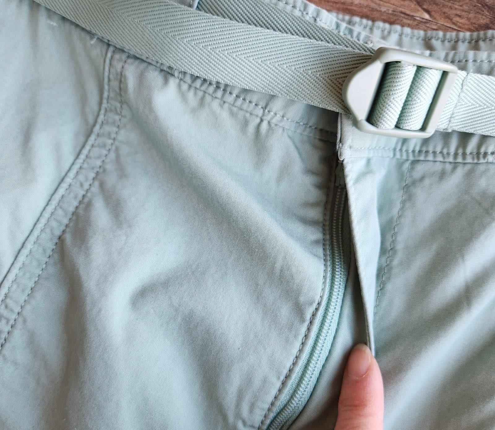 NEW Levi's Not For Resale Convertible Cargo Pants Belt-Buckle Cotton Green Sz.27 - Thumbnail 13