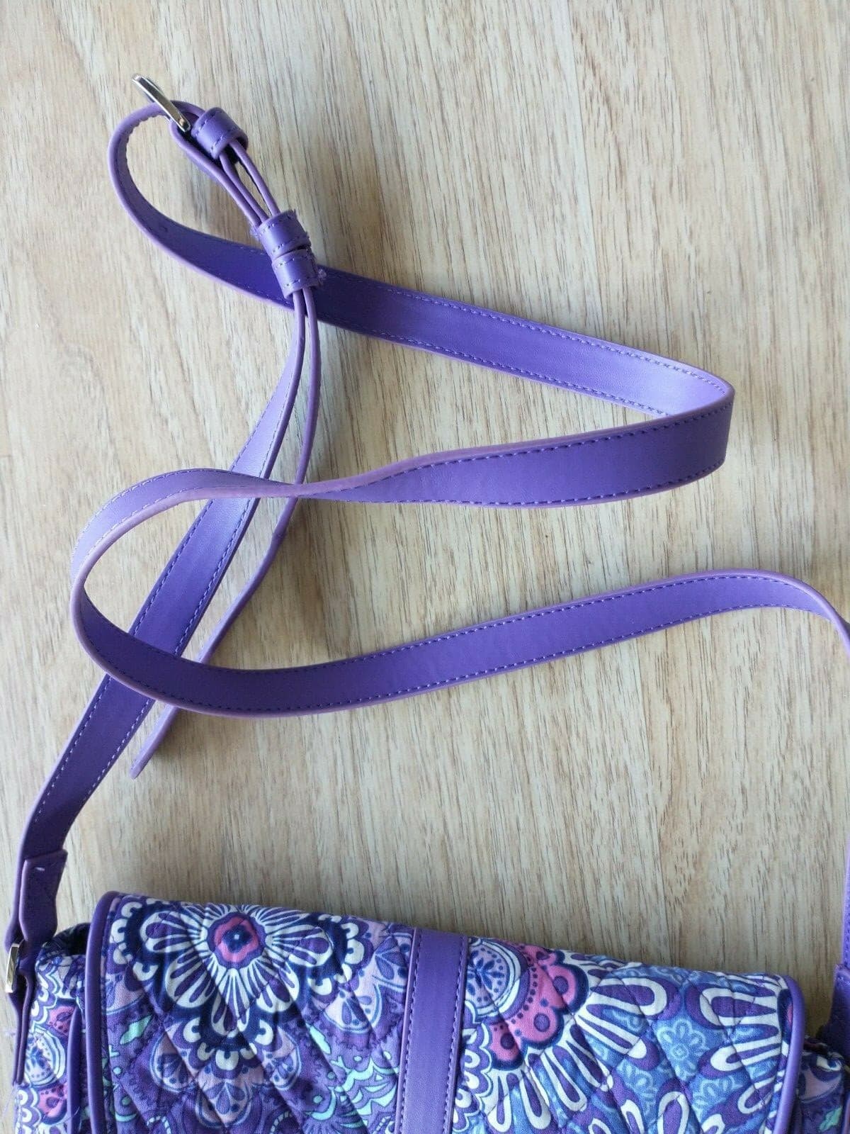 Vera Bradley Slim Saddle Crossbody Purse Bag Purple Lilac Tapestry Floral EUC - Thumbnail 12