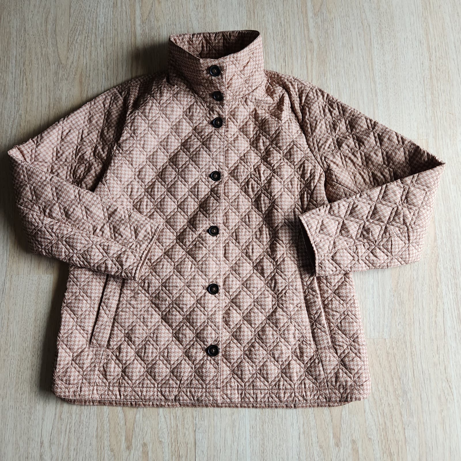 Lands' End Houndstooth Insulated Quilted Barn Jacket Button Mock Neck Tan Sz.XL - Thumbnail 4