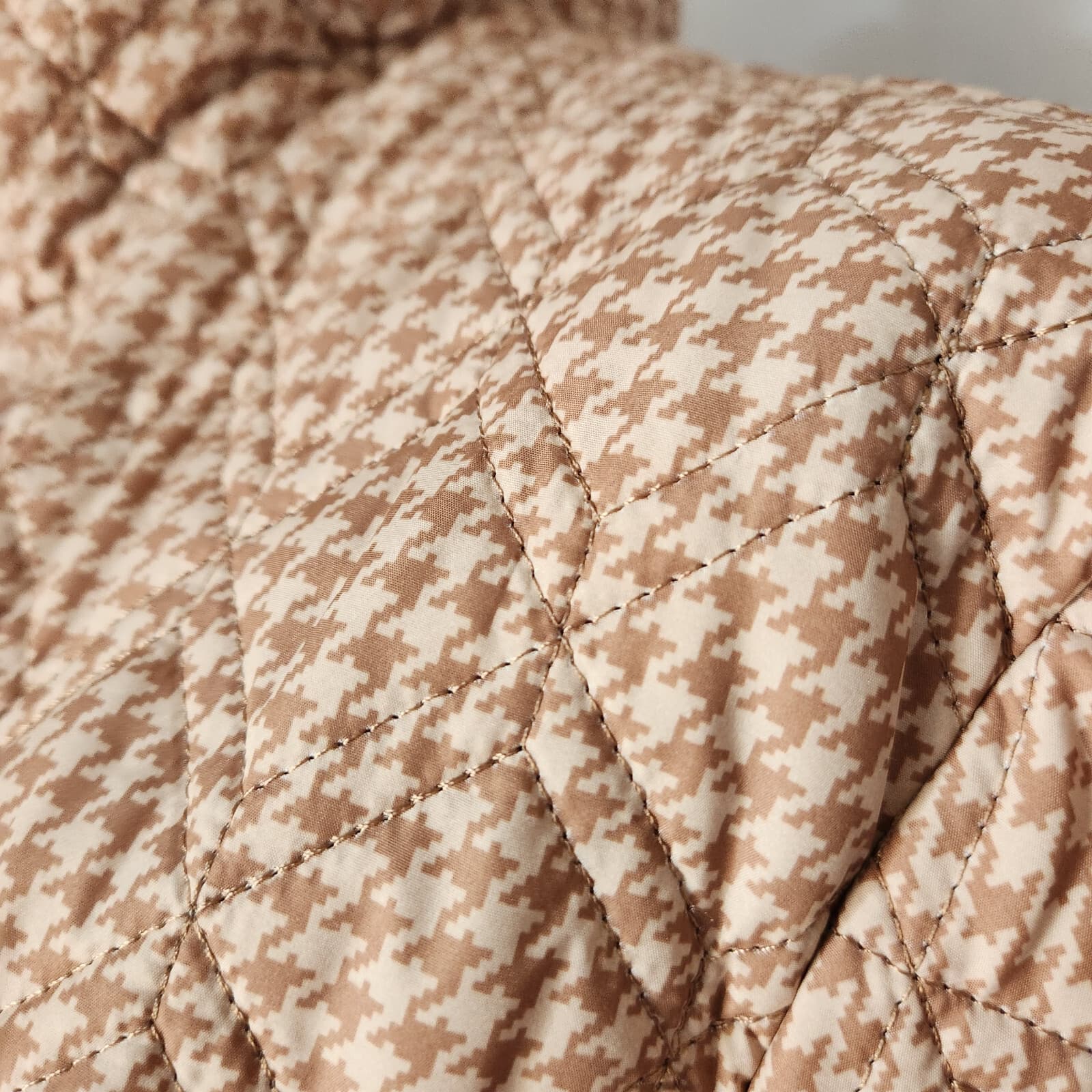 Lands' End Houndstooth Insulated Quilted Barn Jacket Button Mock Neck Tan Sz.XL - Thumbnail 6
