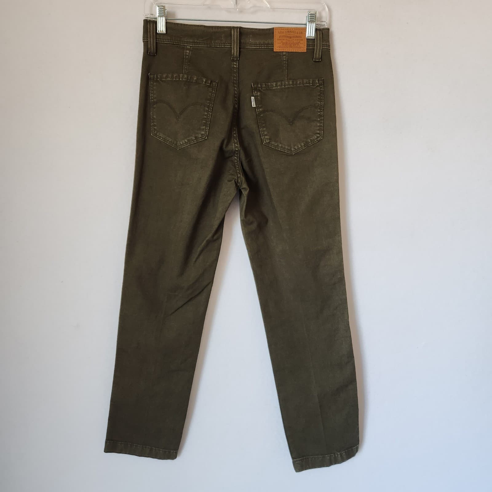 NEW Levi's Premium Not For Resale 724 High-Rise Straight Crop Pants Green Sz.27 - Thumbnail 5