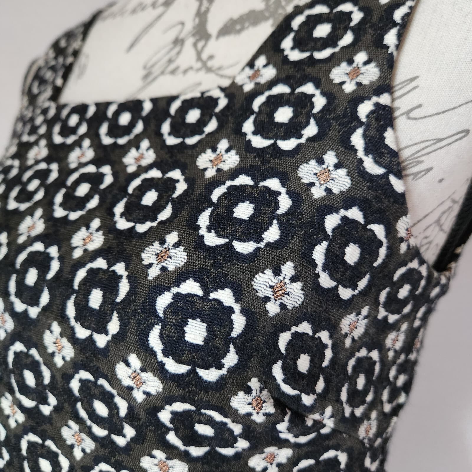 RELATED Jacquard Floral Mini Dress Square Neck Zip Lined Black White Gold Sz.2 - Thumbnail 3