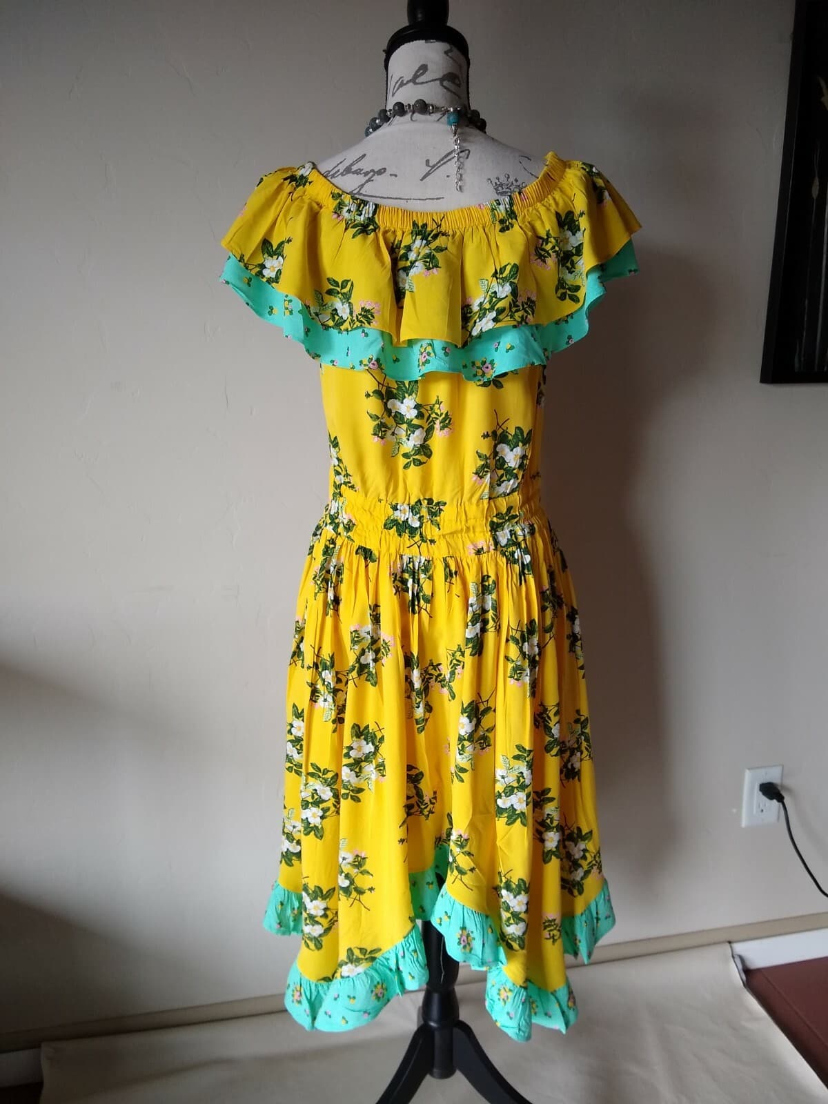 NWT Matilda Jane Hook On A Feeling Dress Rayon Off-Shoulder Floral Yellow Small - Thumbnail 7