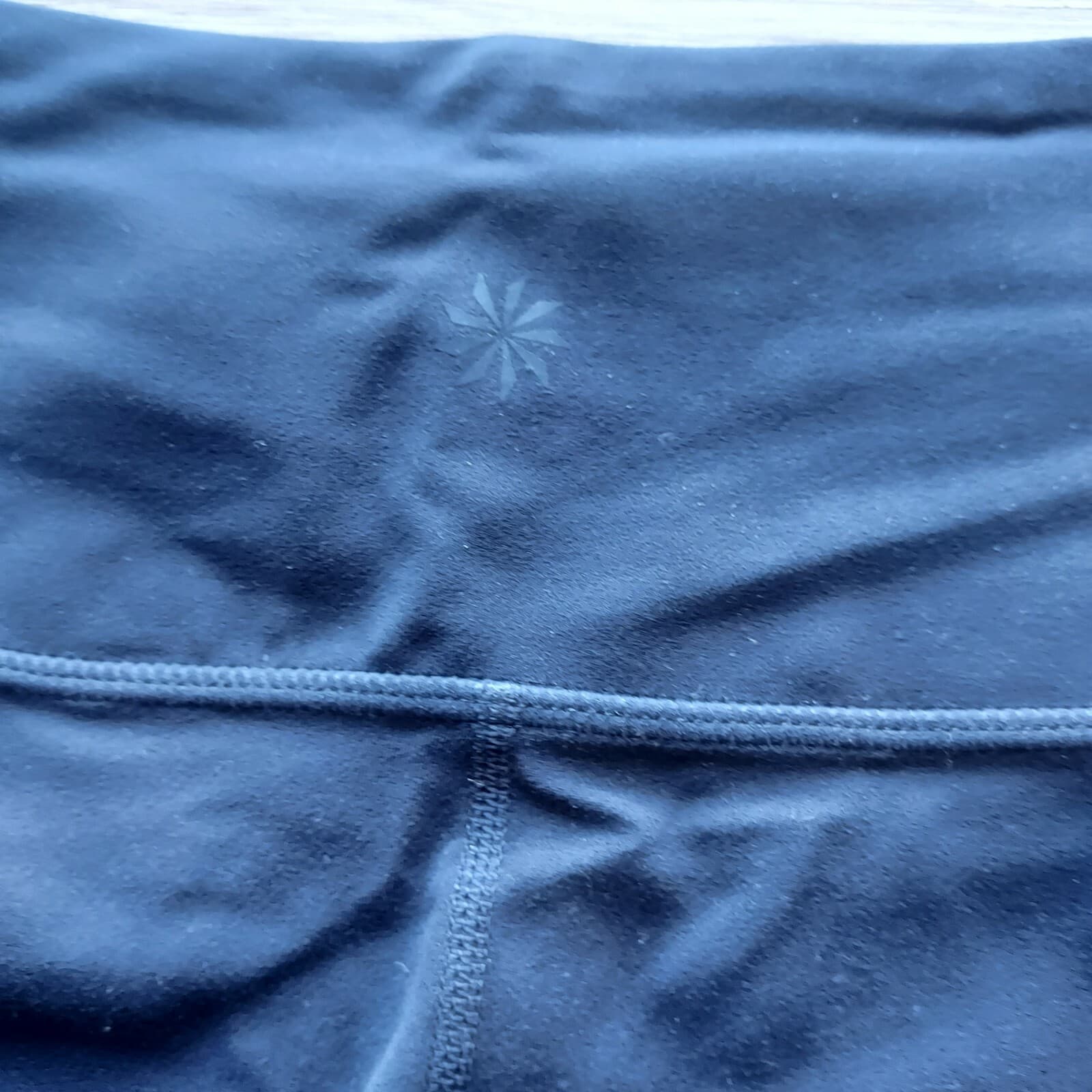 Athleta Salutation 7/8 Tight Activewear Pants Pocket Mix Printed Navy Women Sz.M - Thumbnail 11