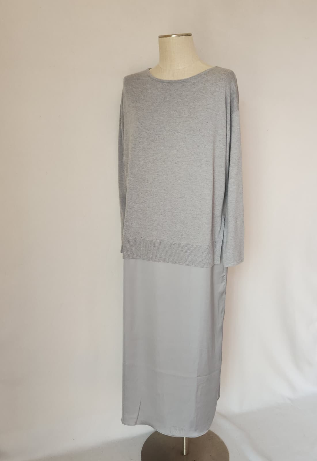 NWT J.Jill Wearever Collection Maxi Sweater Dress Mix Media Knit Satin Grey Sz.M - Thumbnail 2