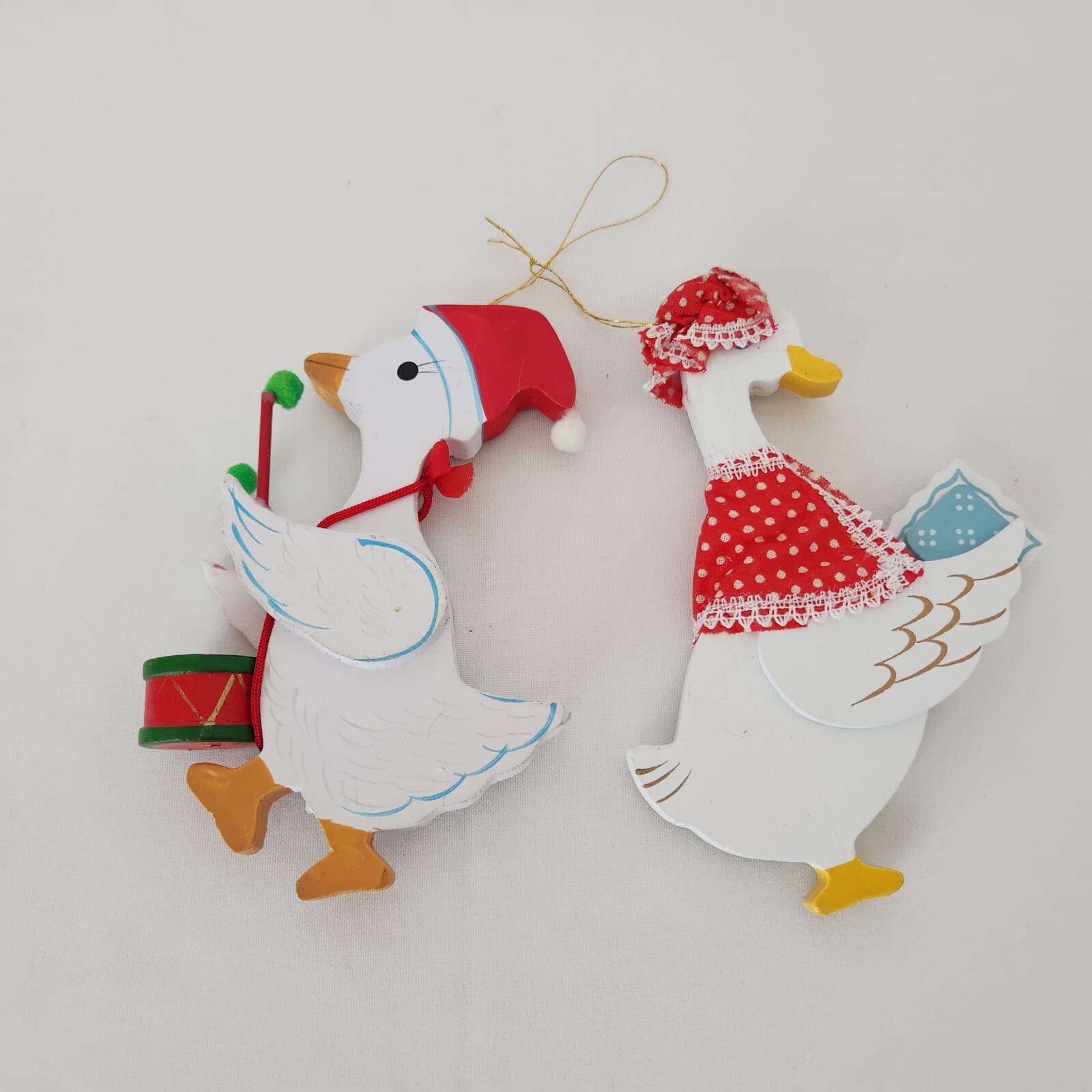 Vintage 2 Piece Flat Wooden Hand Painted Double Side Ducks Christmas Ornaments - Thumbnail 3