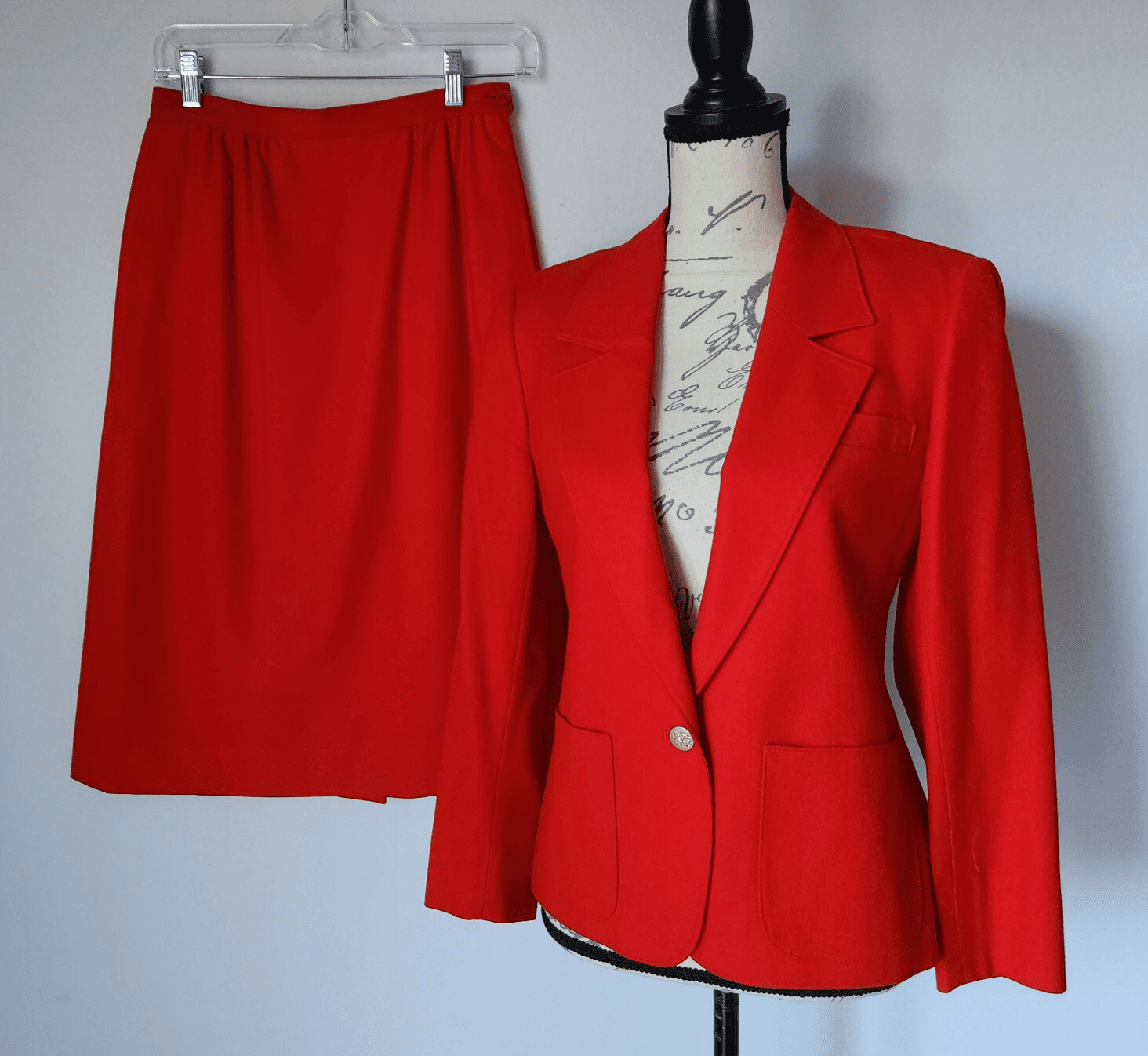 Vintage'80s Pendleton 100% Wool 2Pc. Blazer Suit Set A-Skirt Red Sz.10 USA Made