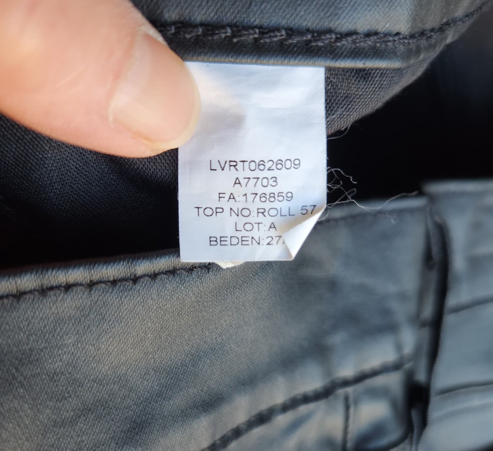 NEW Levi's Premium "E" Sample Not For Resale Highway Skinny Jeans Coat Black 27 - Thumbnail 8
