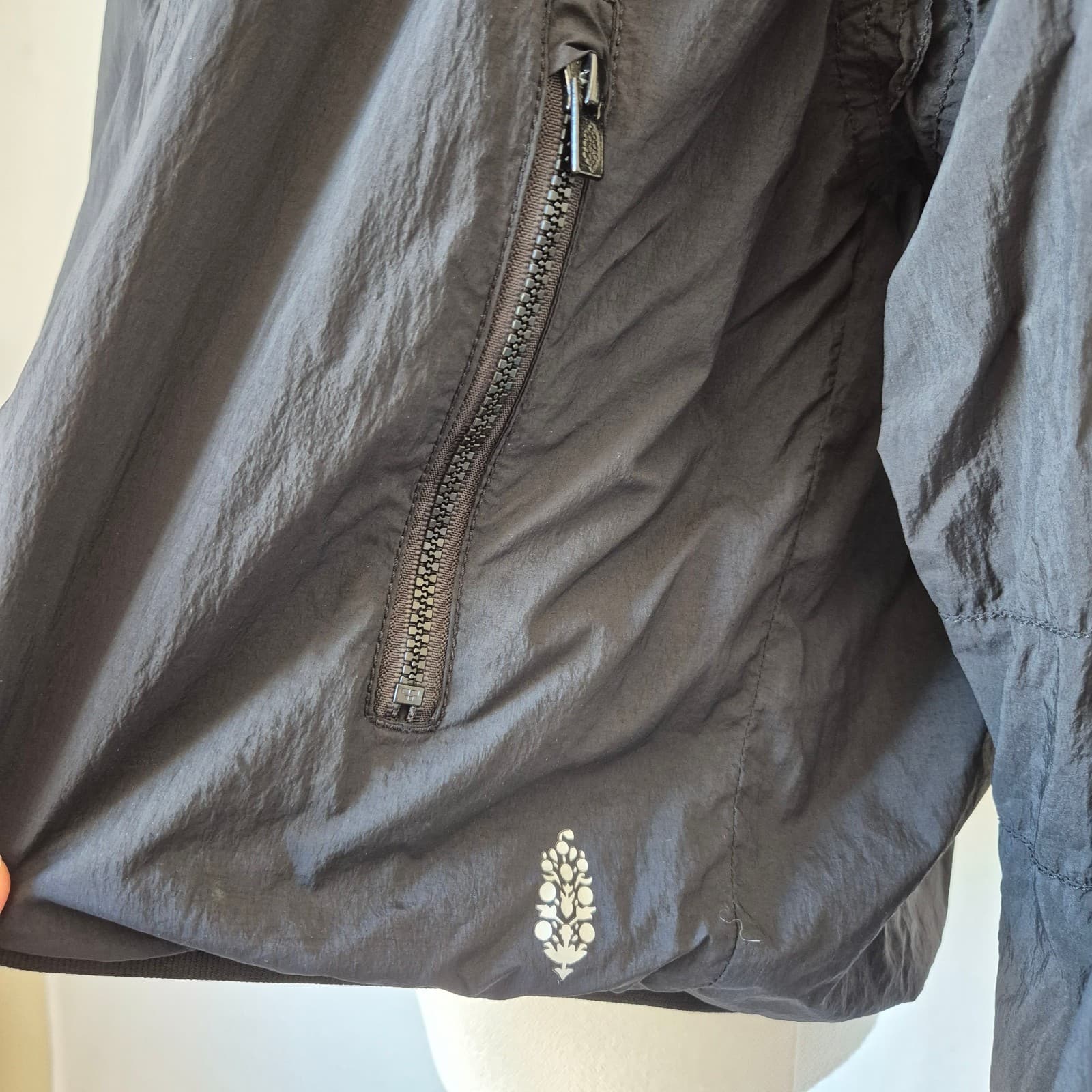 Free People Movement Hooded Lightweight Anorak Jacket Pullover Black Women's XS - Thumbnail 3