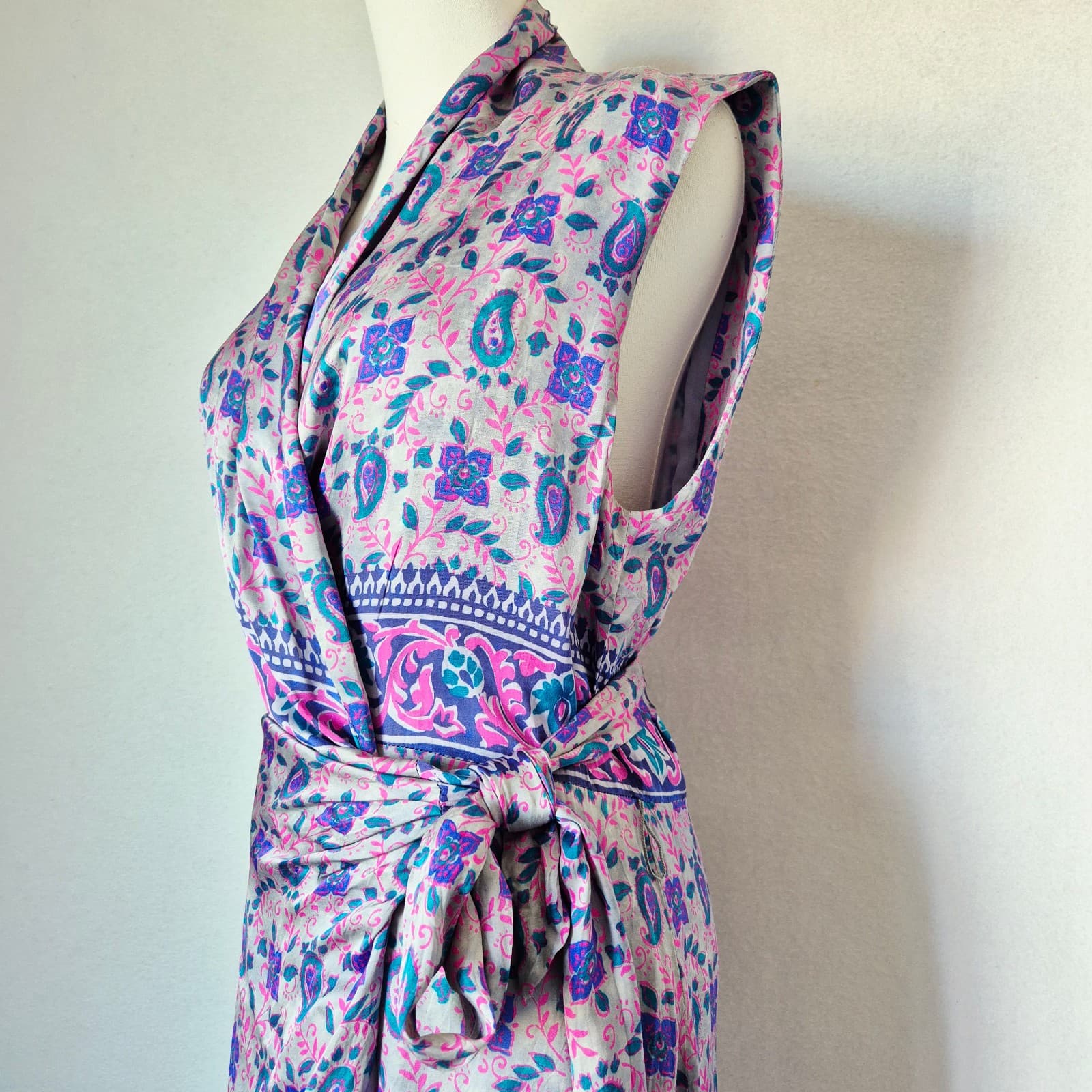 ZARA Paisley Satin Shawl Collar Mini Wrap Dress Side-Tie Sleeveless Purple Sz.S - Thumbnail 5