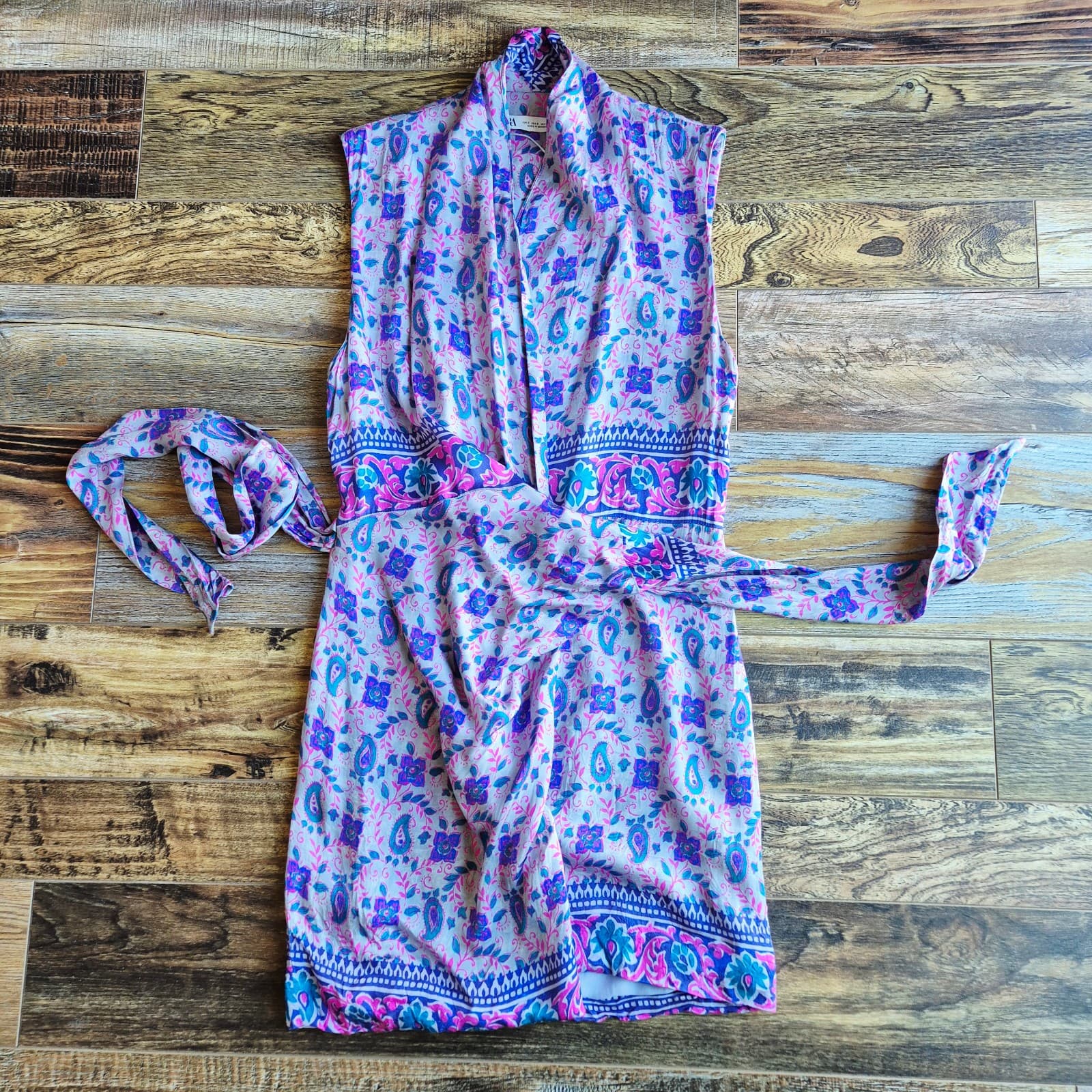 ZARA Paisley Satin Shawl Collar Mini Wrap Dress Side-Tie Sleeveless Purple Sz.S - Thumbnail 8