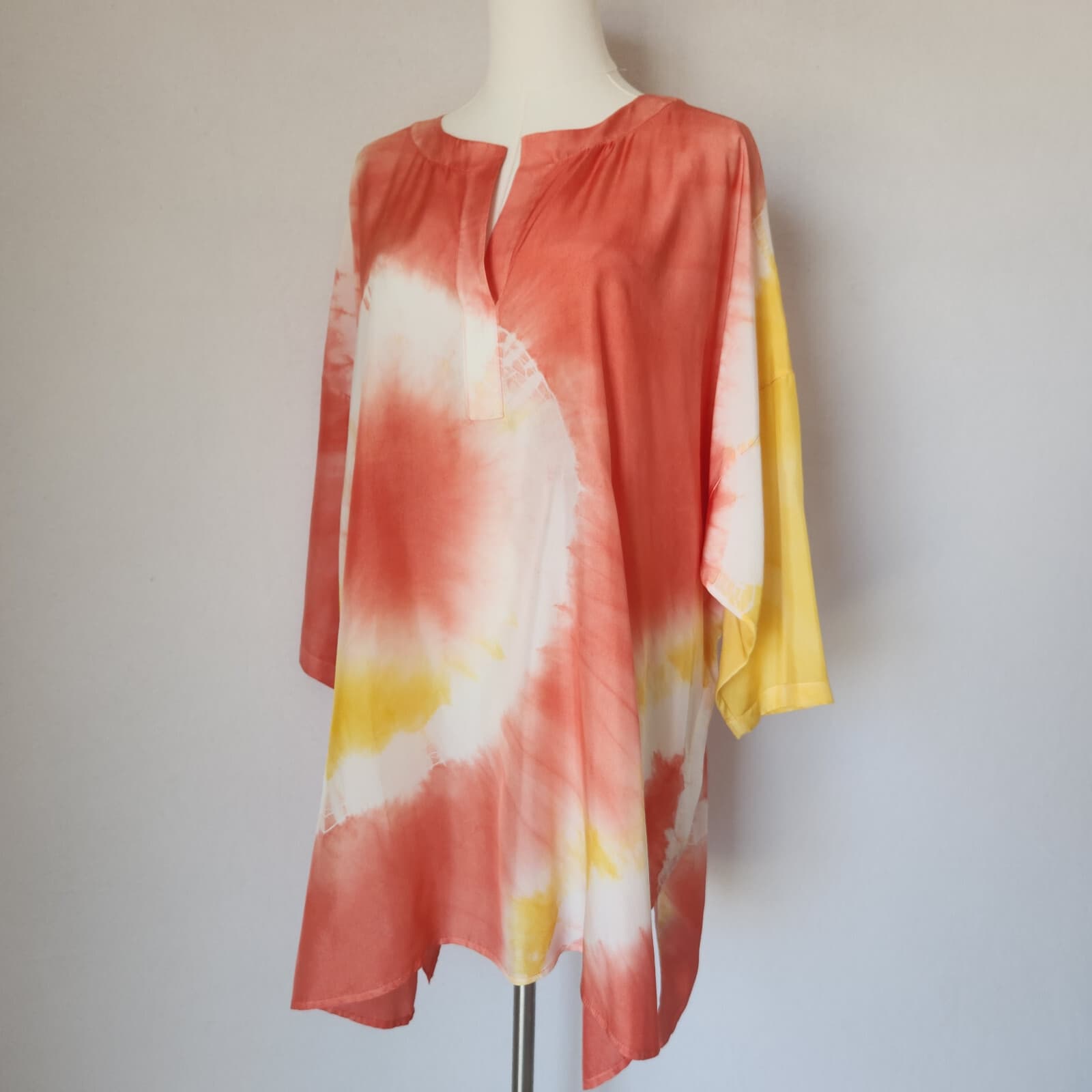 Lafayette 148 New York Silk Satin Tie-Dye Oversize Tunic Top 3/4 Sleeve Coral S