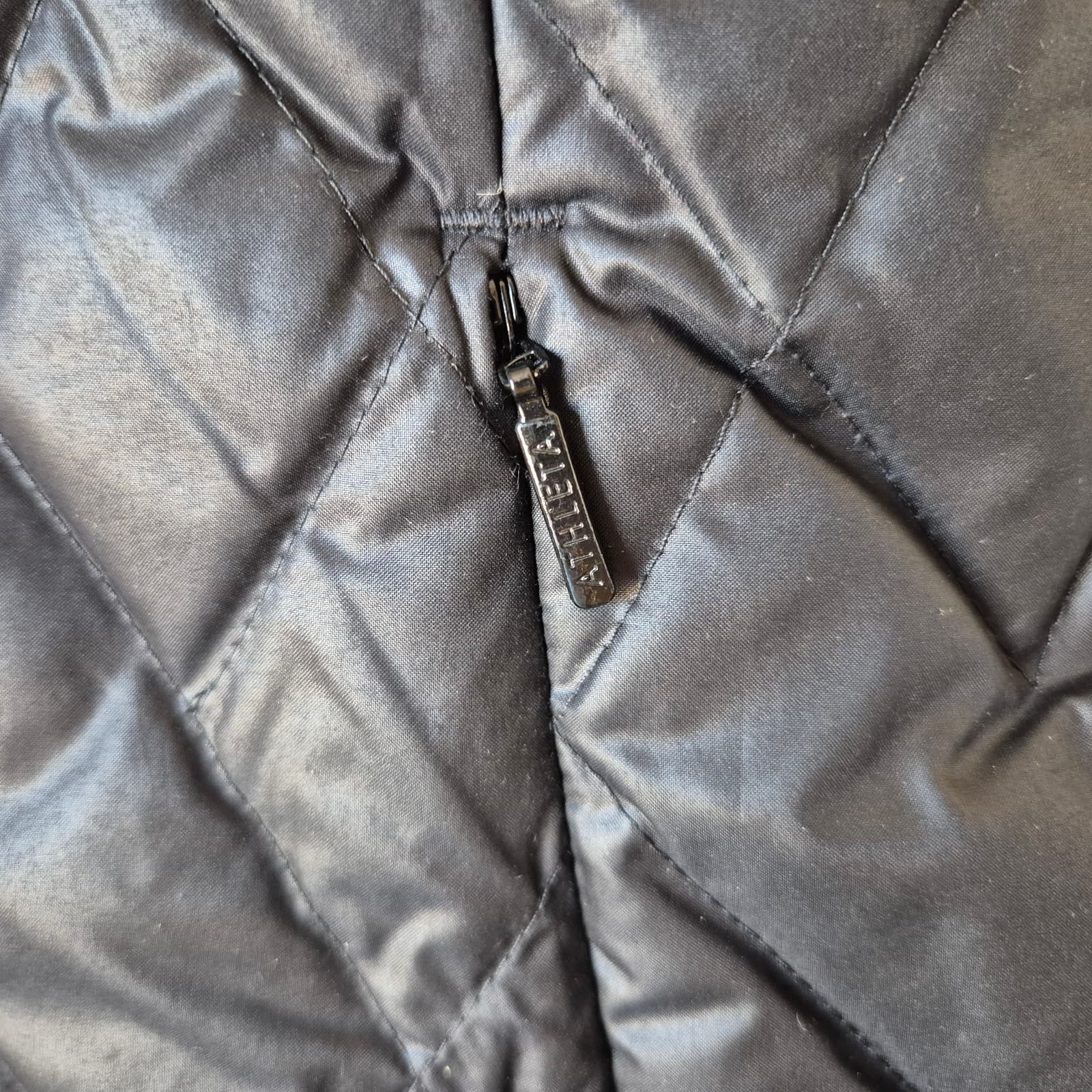 Athleta Goose Down Insulated Quilt Puffer Vest Gold Zipper Pocket Black Womens M - Thumbnail 4