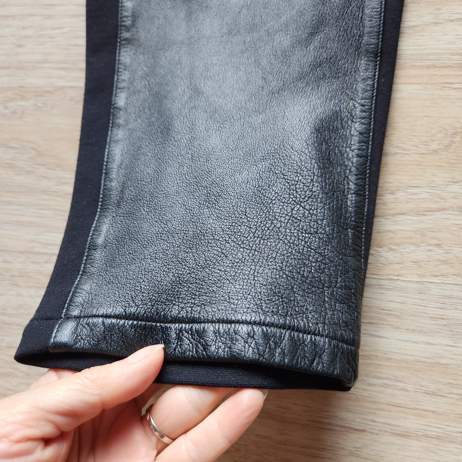 EILEEN FISHER 100% Leather Panel Legging Pants Pull-On Viscose Ponte Black Sz.M - Thumbnail 3