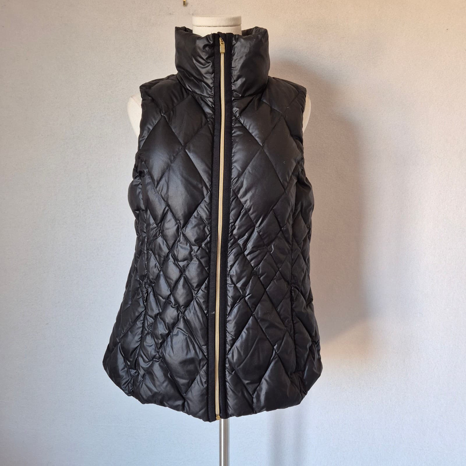Athleta Goose Down Insulated Quilt Puffer Vest Gold Zipper Pocket Black Womens M - Thumbnail 2