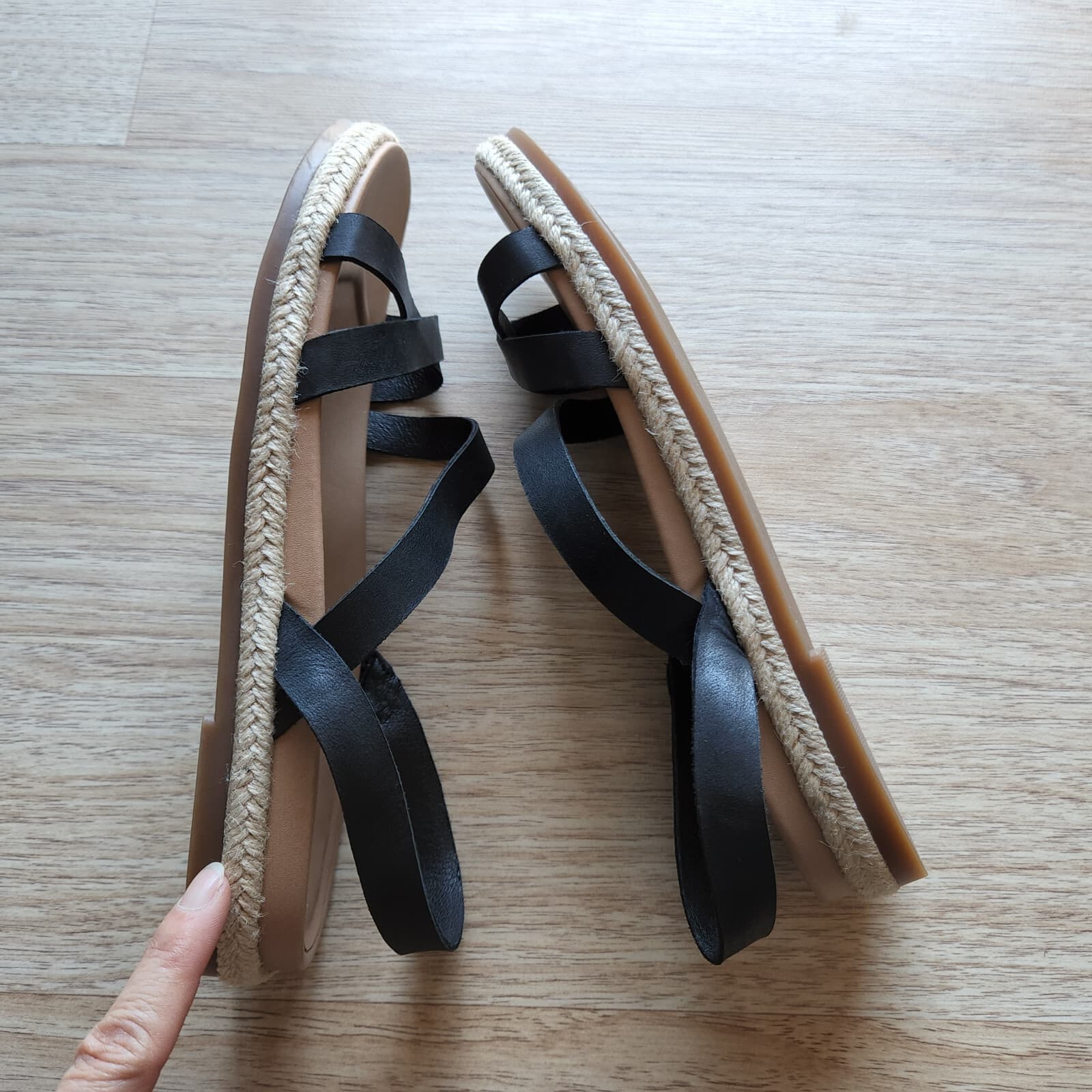 NWoB Lucky Brand Daedil Espadrille Leather Sandals Diagonal Strap Black US8.5M - Thumbnail 3