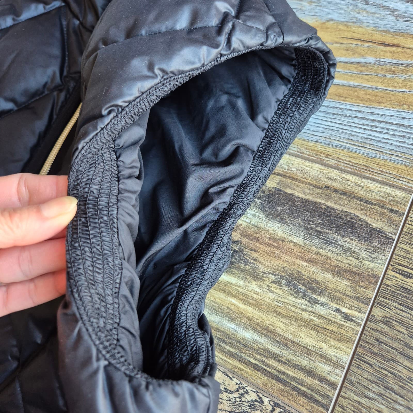Athleta Goose Down Insulated Quilt Puffer Vest Gold Zipper Pocket Black Womens M - Thumbnail 7