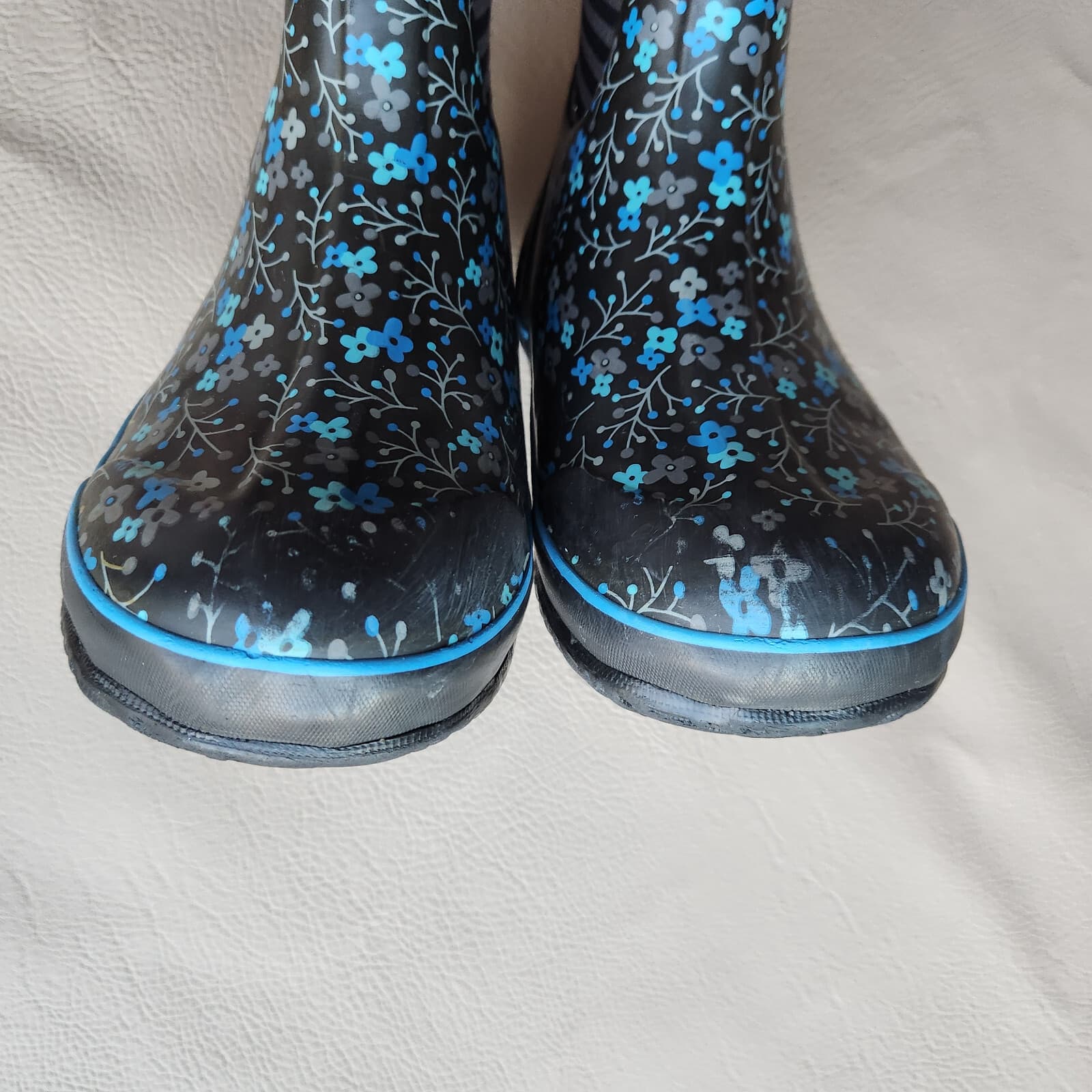 Bogs Classic High Flower Stripe Waterproof Winter Rain Boot Black Blue Youth US4 - Thumbnail 7