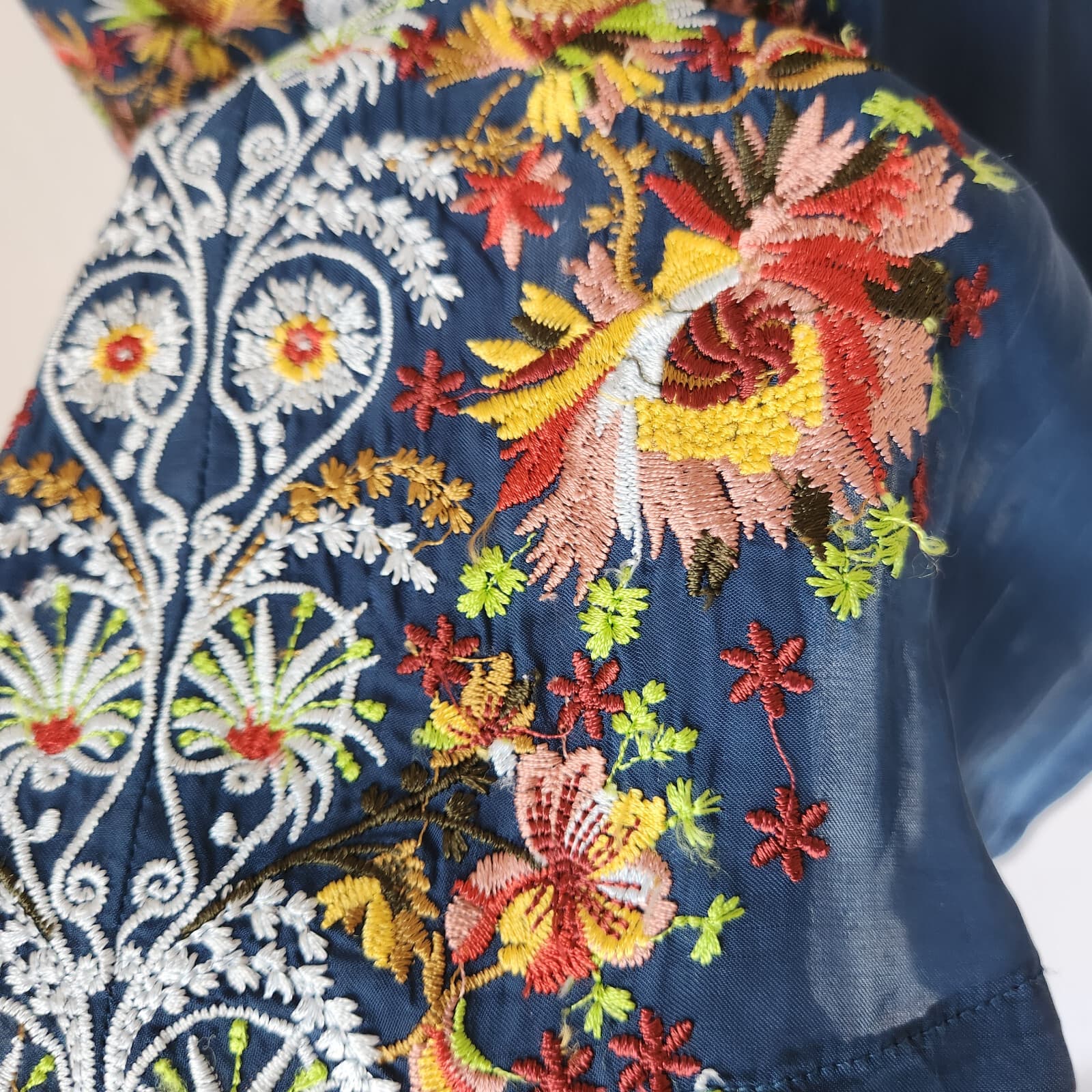 Sundance Rossi Floral Embroidered Top Fringe Hem Short Sleeve Cupro Blue Sz.S - Thumbnail 6