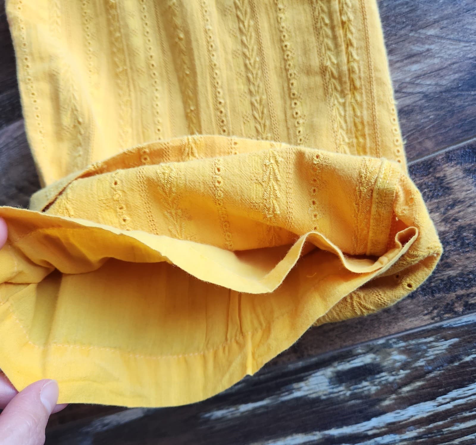 NWT Sundance $98 Gigi Eyelet Straight Pants Button-Fly Pocket Cotton Yellow Sz.M - Thumbnail 4