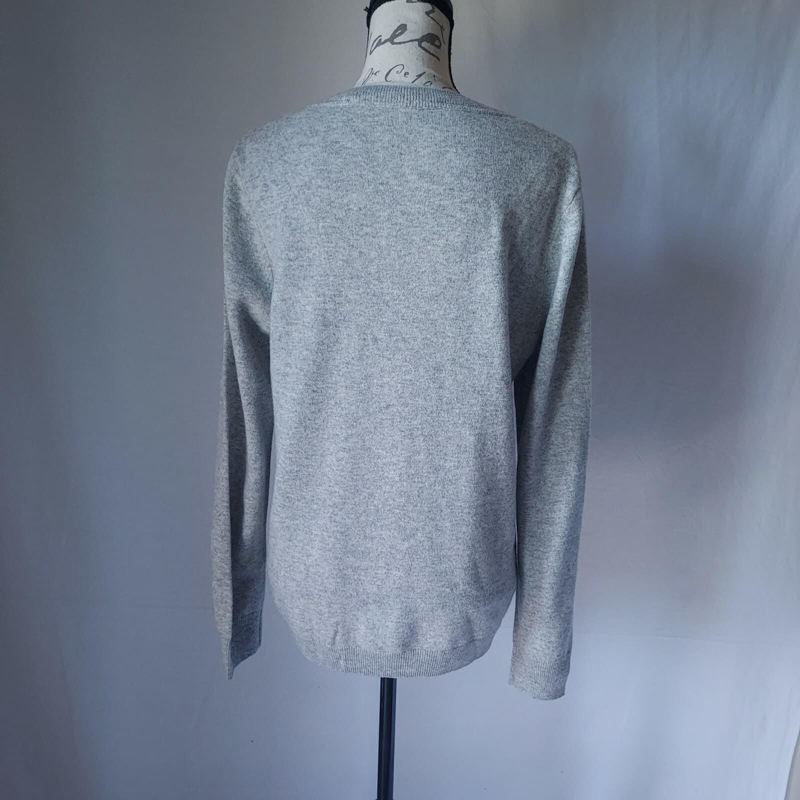 NWoT BADGLEY MISCHKA Bead Embellished Cashmere Sweater Crew Neck Gray Women XL - Thumbnail 6