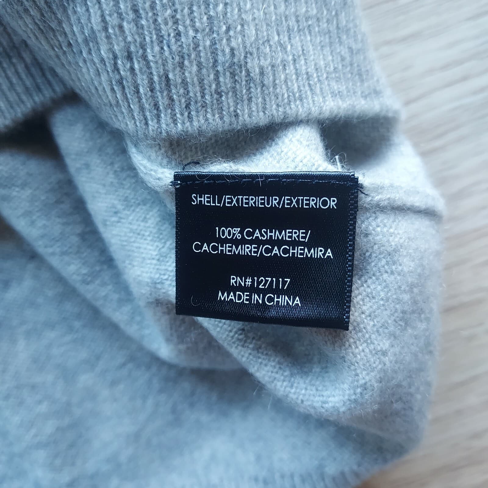 NWoT BADGLEY MISCHKA Bead Embellished Cashmere Sweater Crew Neck Gray Women XL - Thumbnail 11