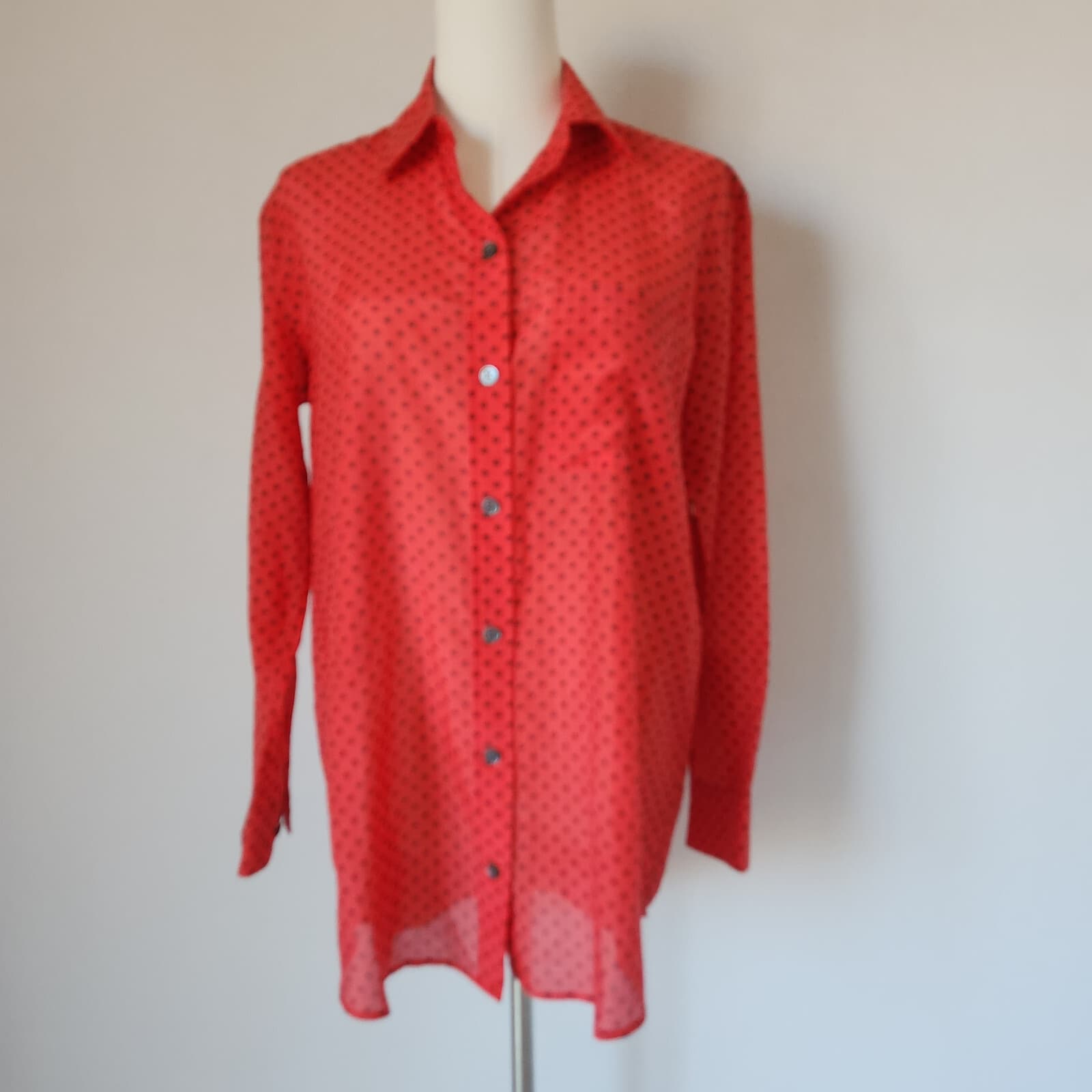 Equipment Daddy Star Silk Sheer Tunic Shirt Button-Up Long Sleeve Red Black Sz.S - Thumbnail 3