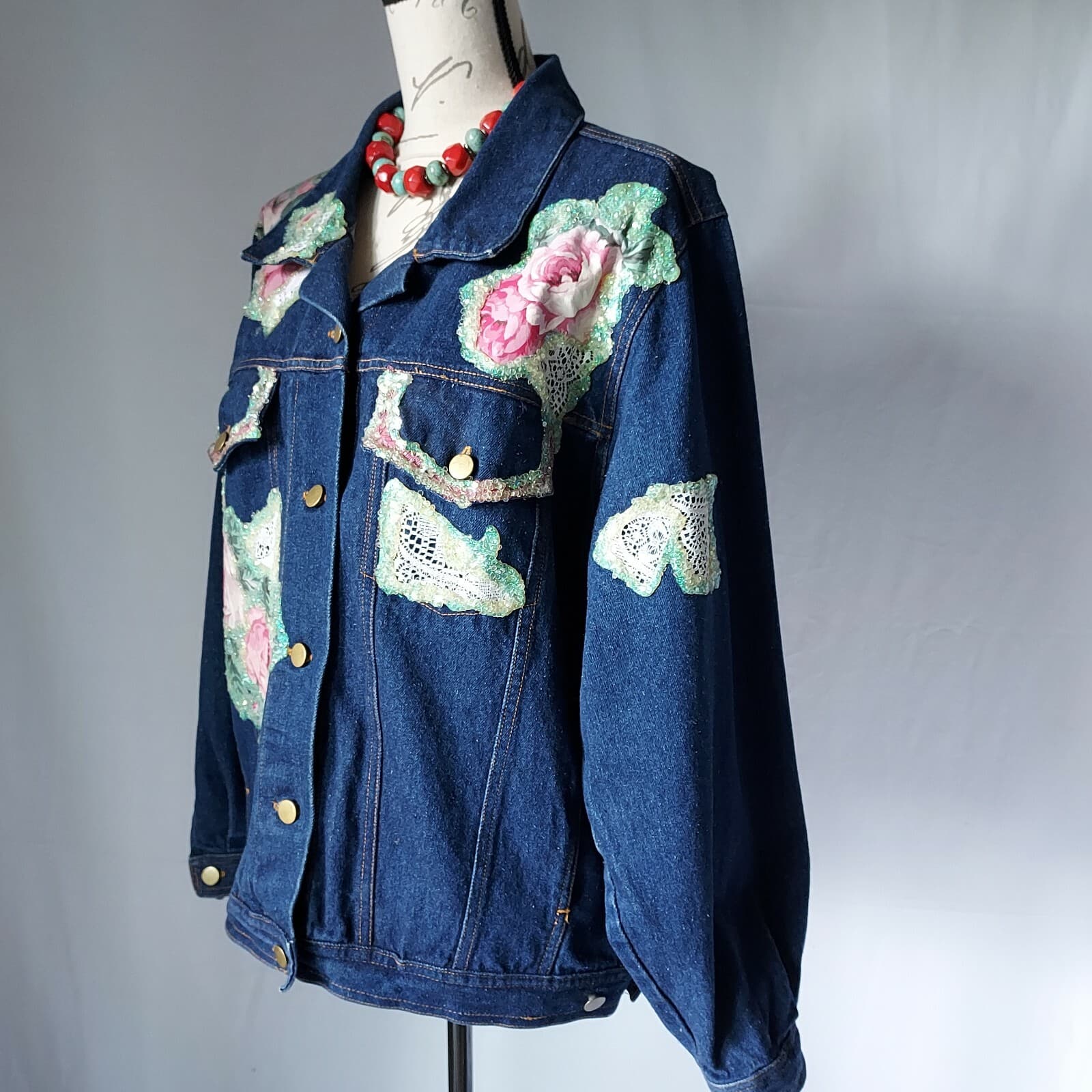 Vintage COACH in Four Seasons ฺBlue Denim Jacket Floral Glitter Embellished Sz.M - Thumbnail 6