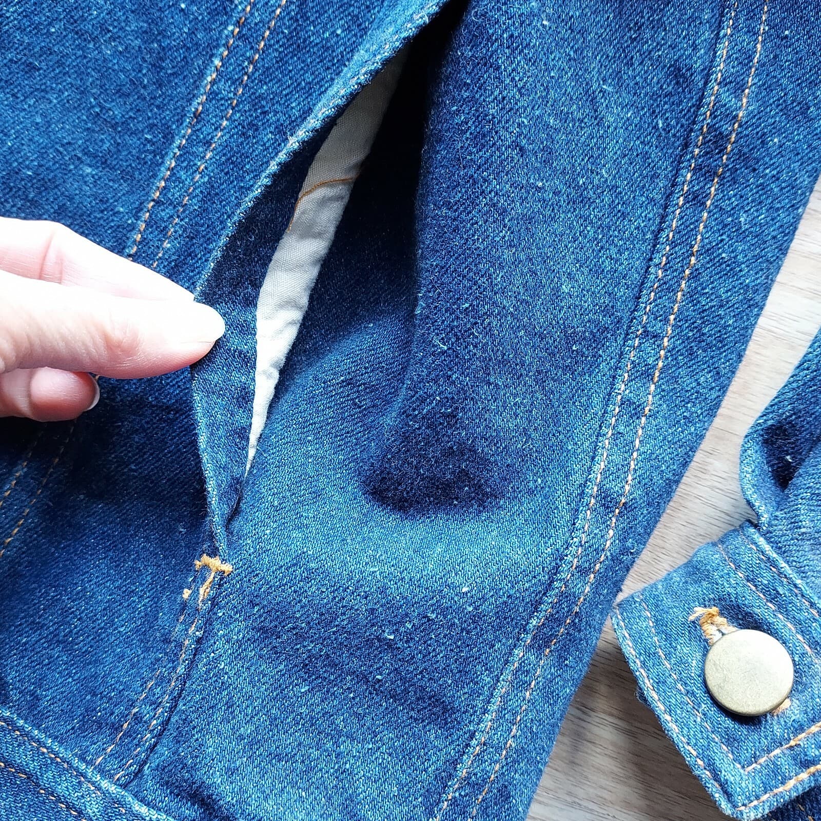 Vintage COACH in Four Seasons ฺBlue Denim Jacket Floral Glitter Embellished Sz.M - Thumbnail 9