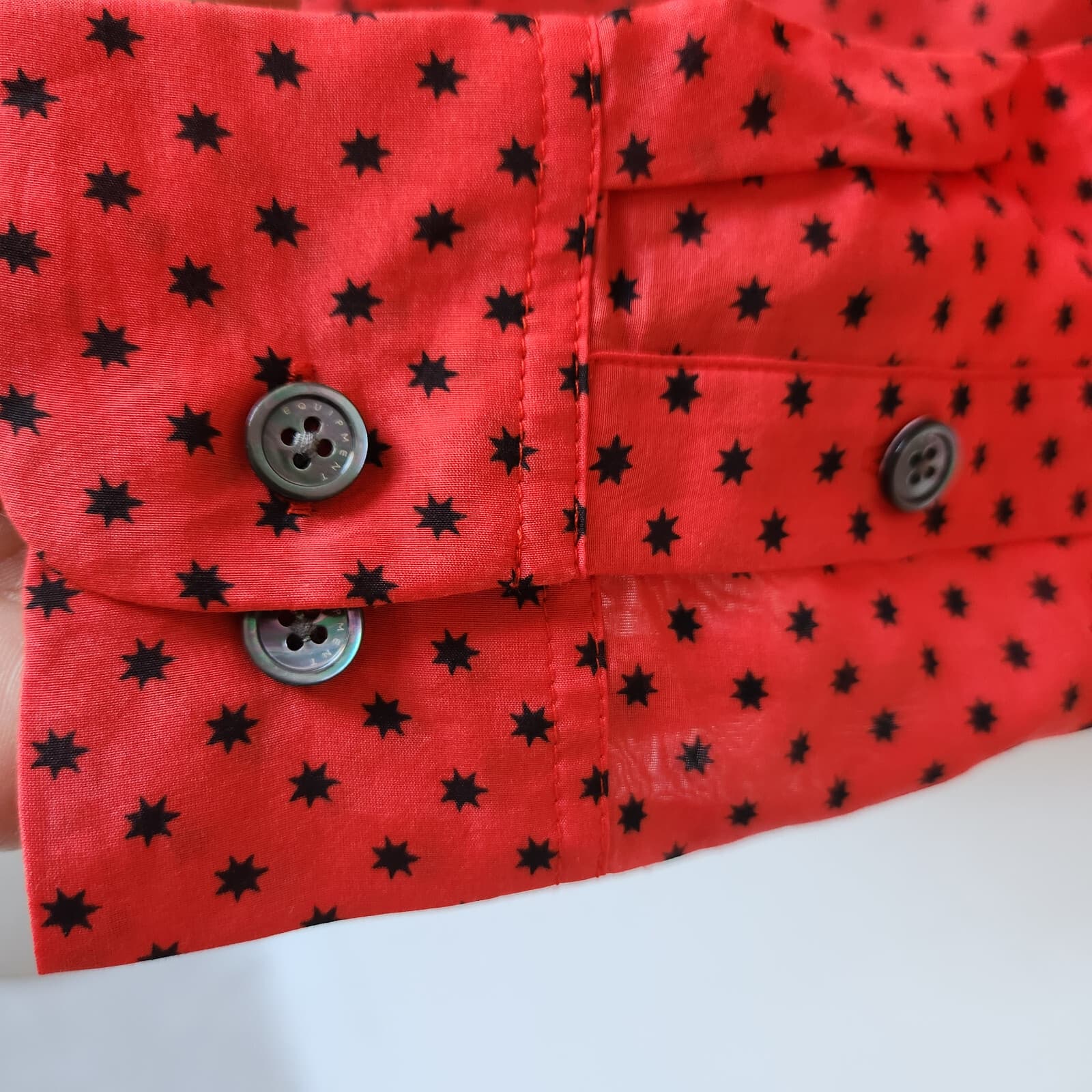 Equipment Daddy Star Silk Sheer Tunic Shirt Button-Up Long Sleeve Red Black Sz.S - Thumbnail 5
