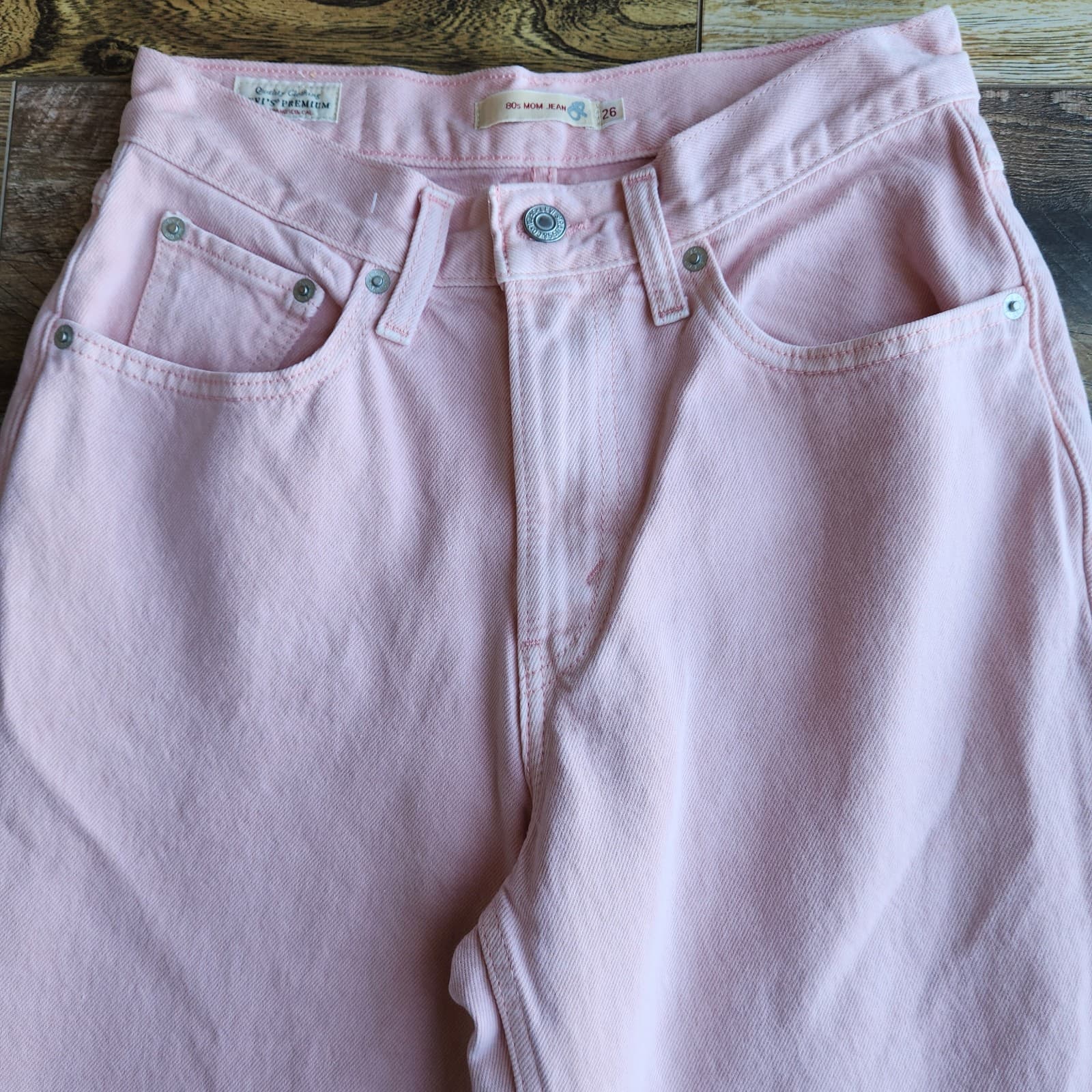 NWoT Levi's Premium Big E 80's Mom Jeans High Waist Zip Chalk Pink Cotton Sz.26 - Thumbnail 4
