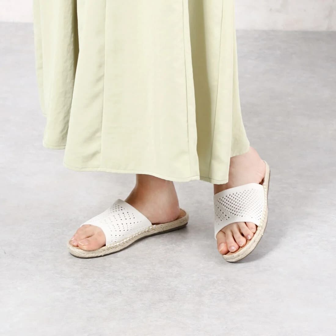 NWoB EMU Australia Ebor Mac Sandals Slide Knit Cotton Cushion White Women's US10 - Thumbnail 3
