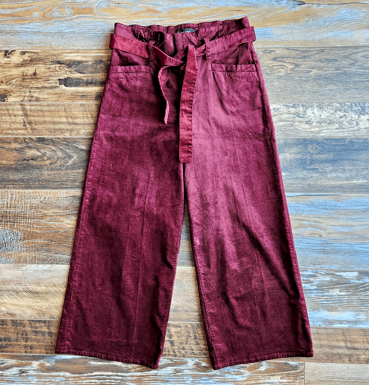 NWoT Paige Corduroy Sutton Paperbag Wide Leg Crop Pants Stretch Burgundy Sz.26