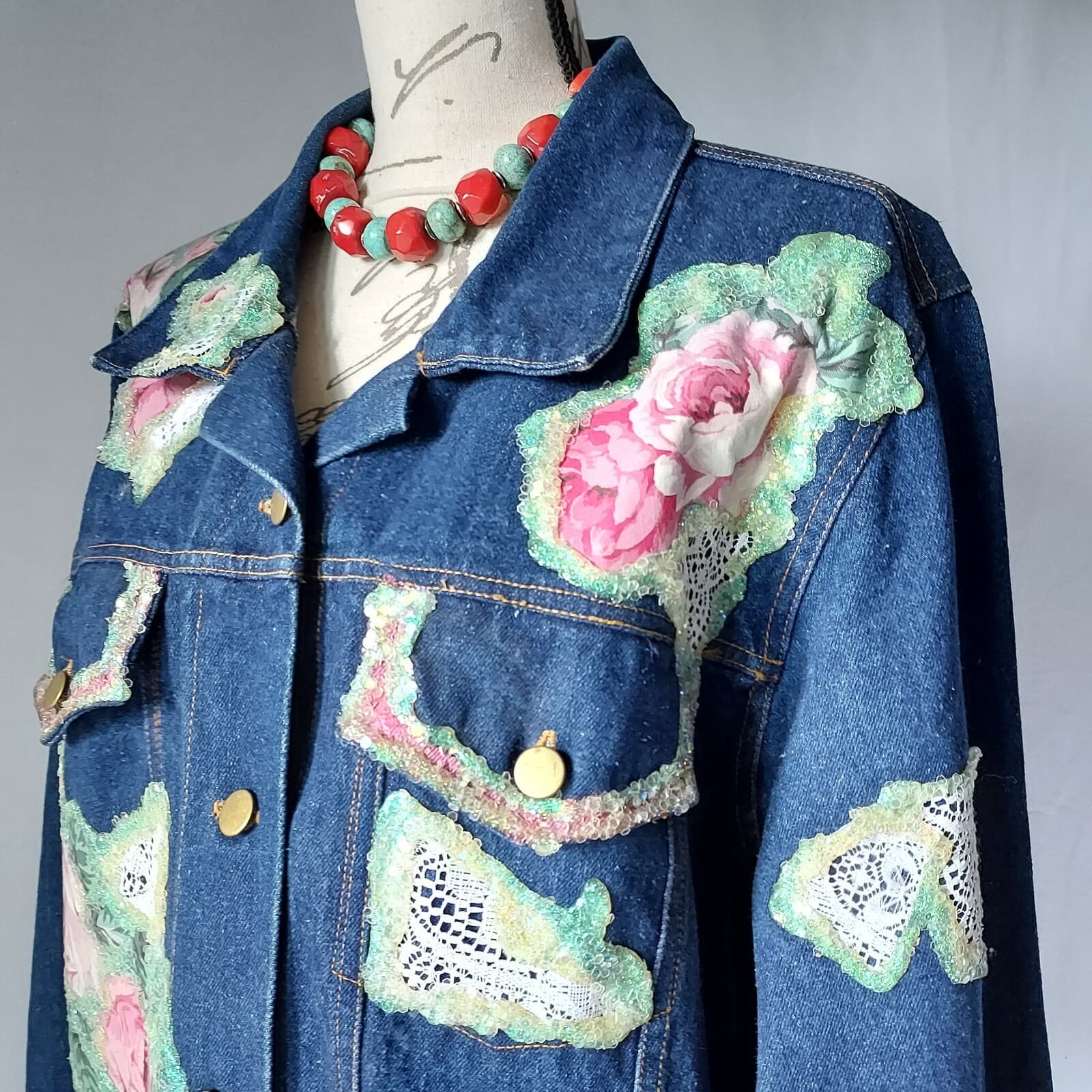 Vintage COACH in Four Seasons ฺBlue Denim Jacket Floral Glitter Embellished Sz.M - Thumbnail 4