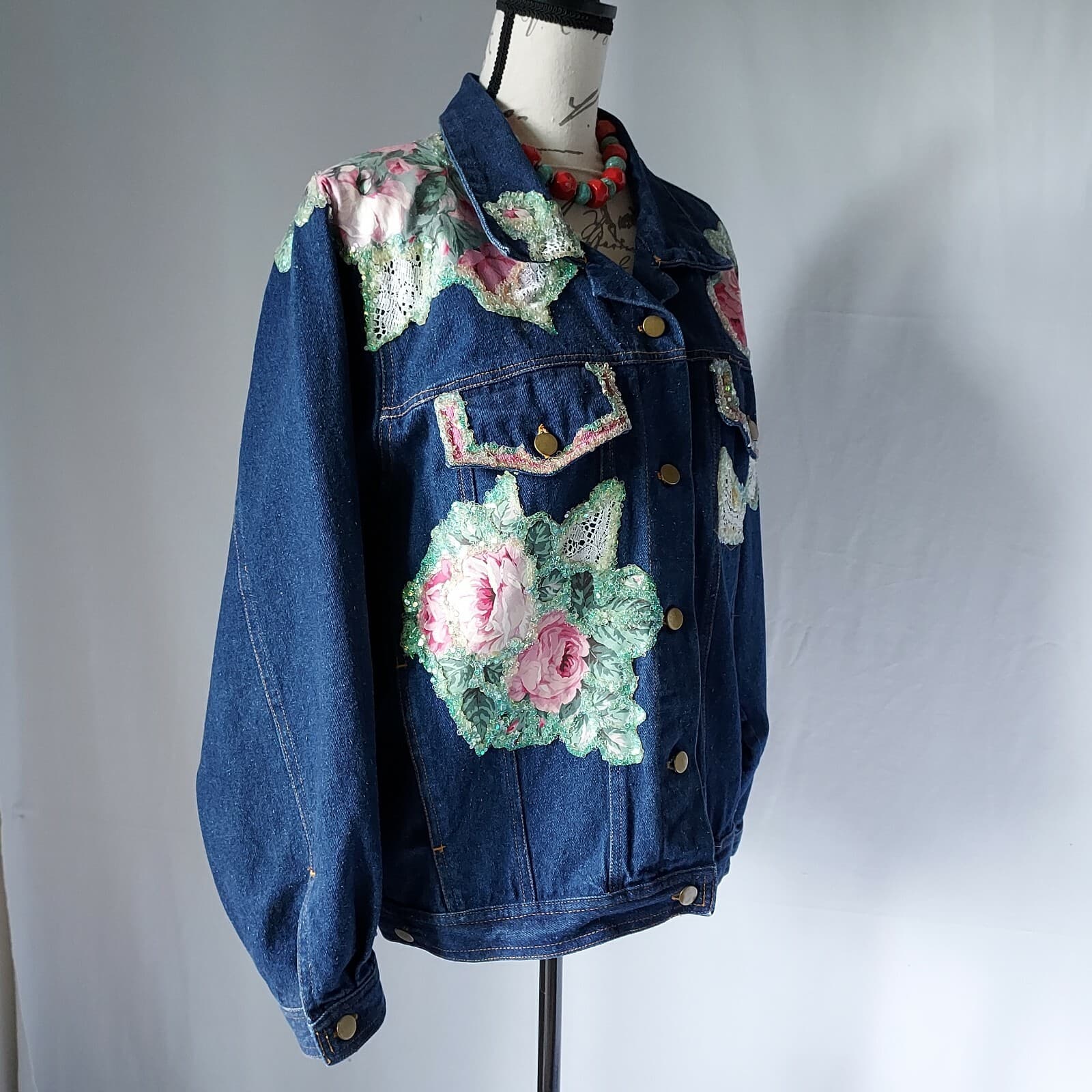 Vintage COACH in Four Seasons ฺBlue Denim Jacket Floral Glitter Embellished Sz.M - Thumbnail 7