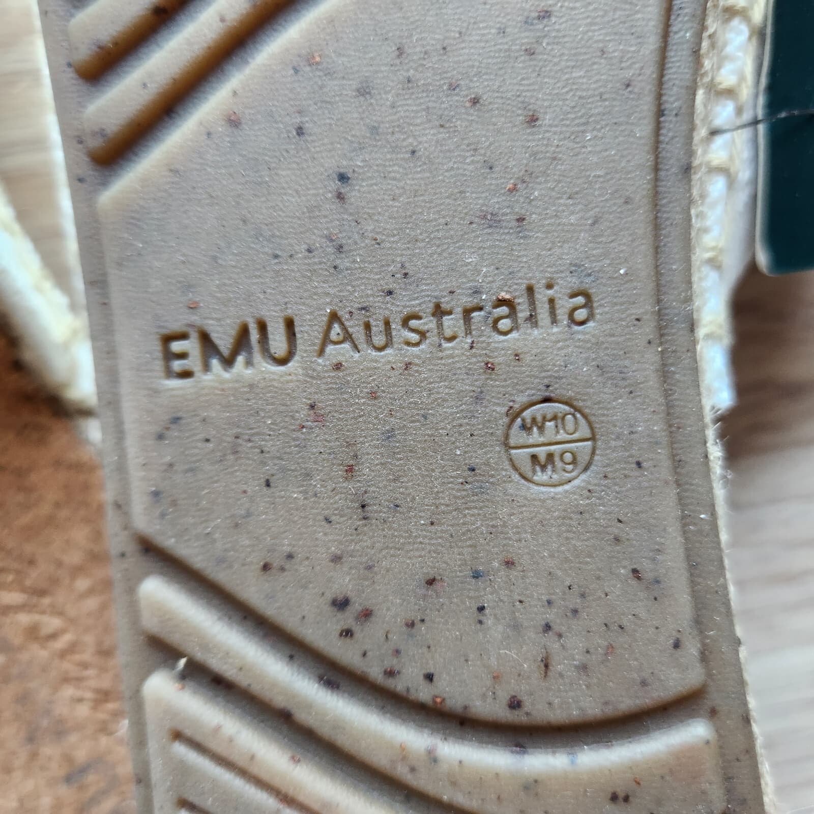NWoB EMU Australia Ebor Mac Sandals Slide Knit Cotton Cushion White Women's US10 - Thumbnail 10