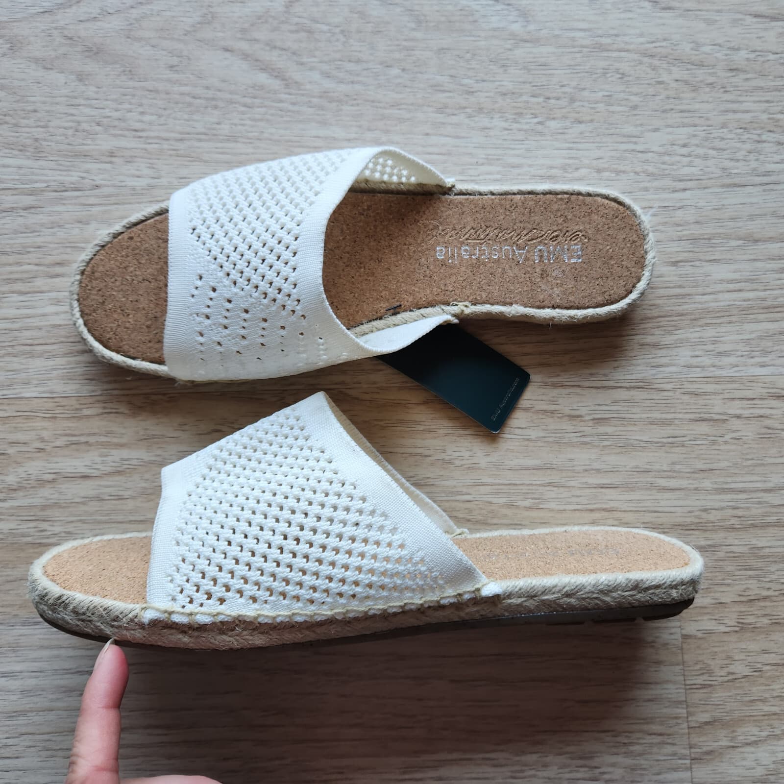 NWoB EMU Australia Ebor Mac Sandals Slide Knit Cotton Cushion White Women's US10 - Thumbnail 2