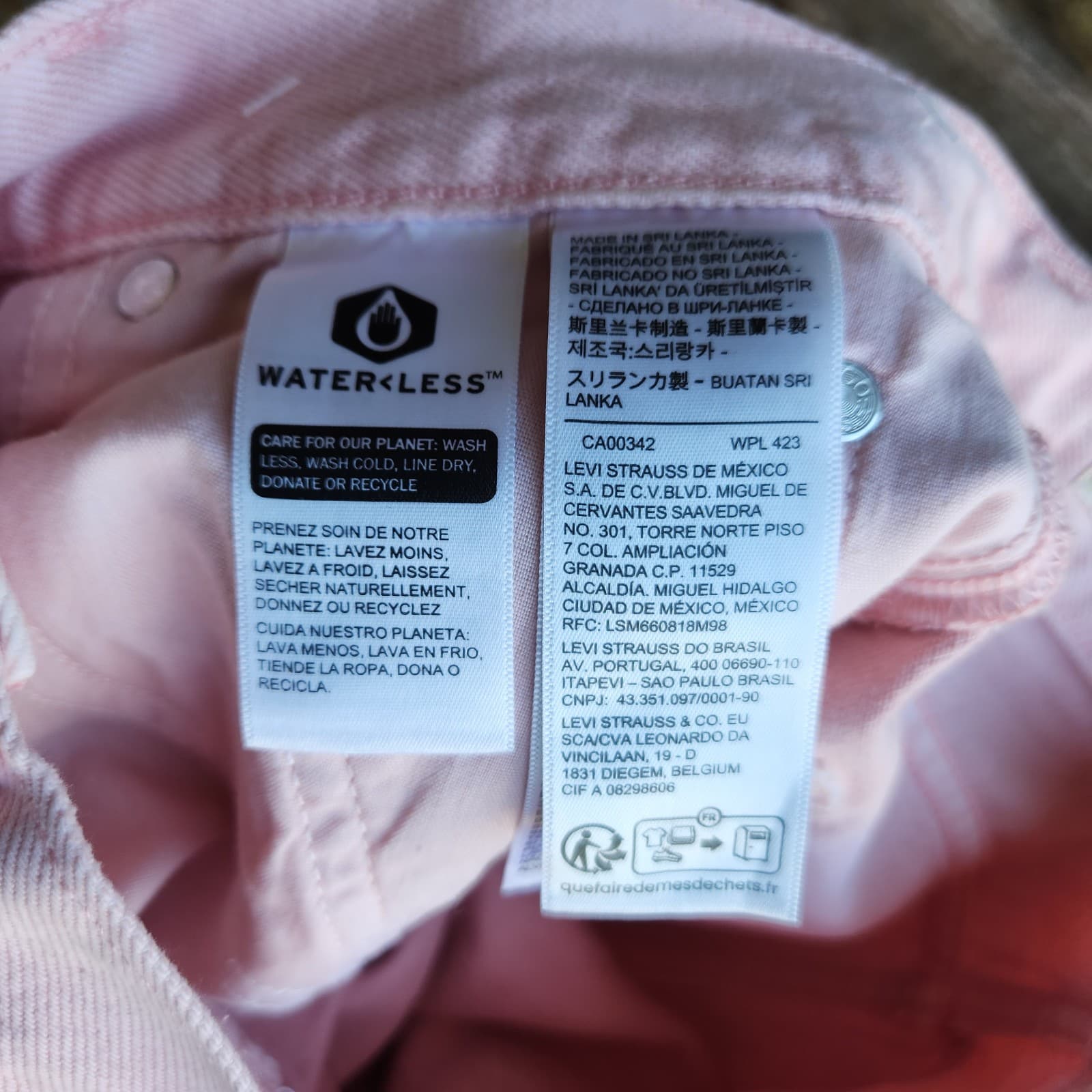 NWoT Levi's Premium Big E 80's Mom Jeans High Waist Zip Chalk Pink Cotton Sz.26 - Thumbnail 9